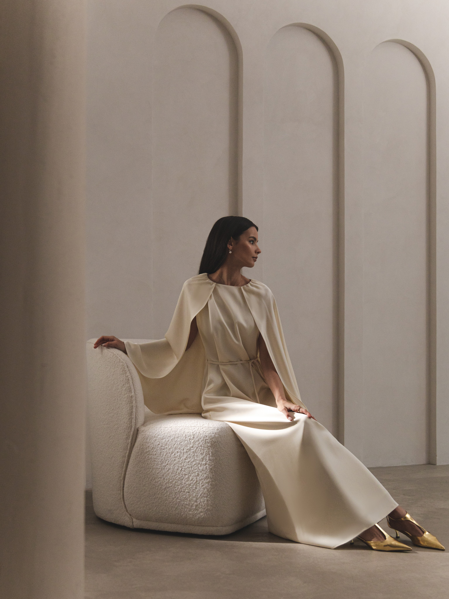 Maxi dress with matching cape