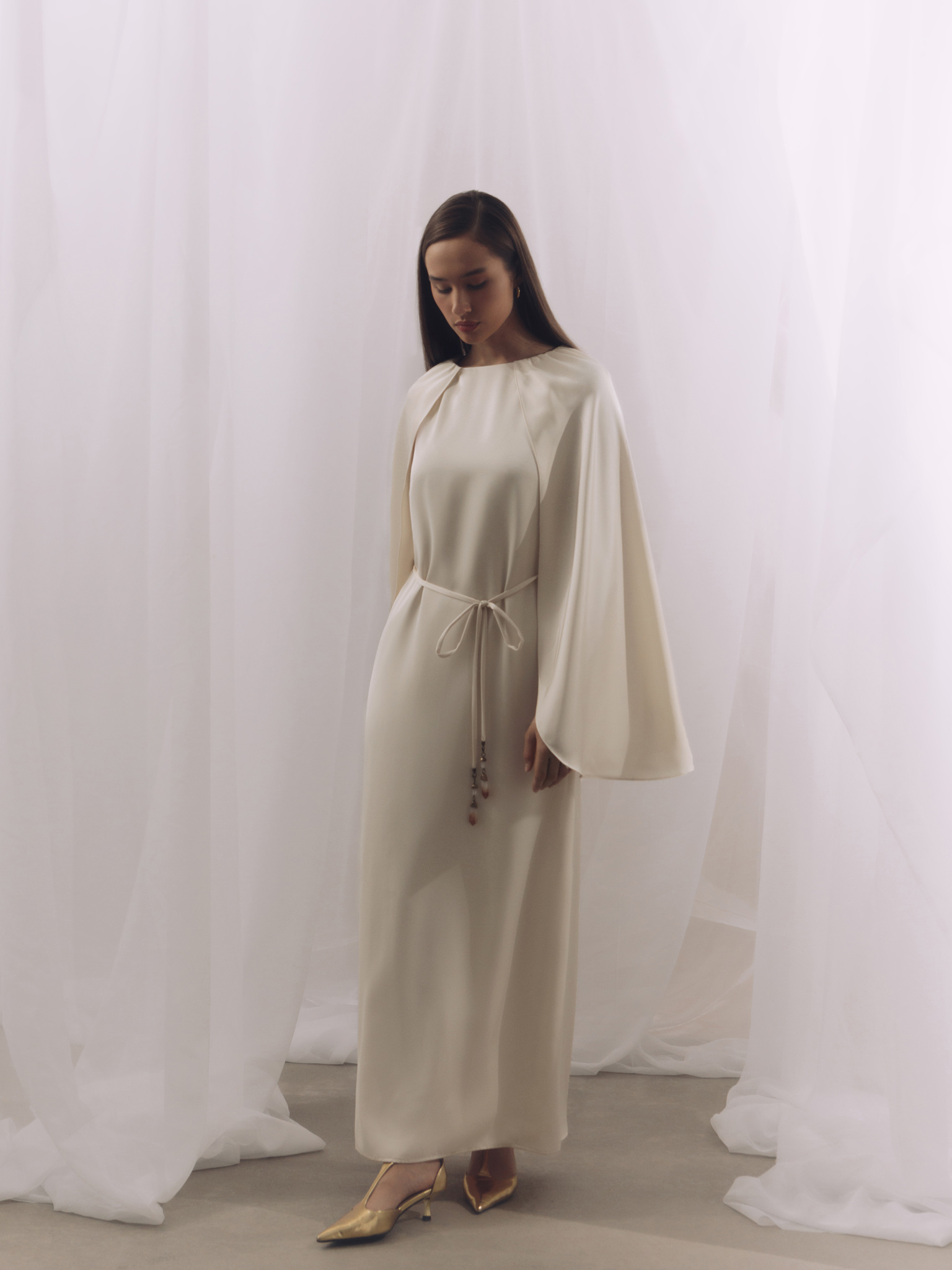 Maxi dress with matching cape