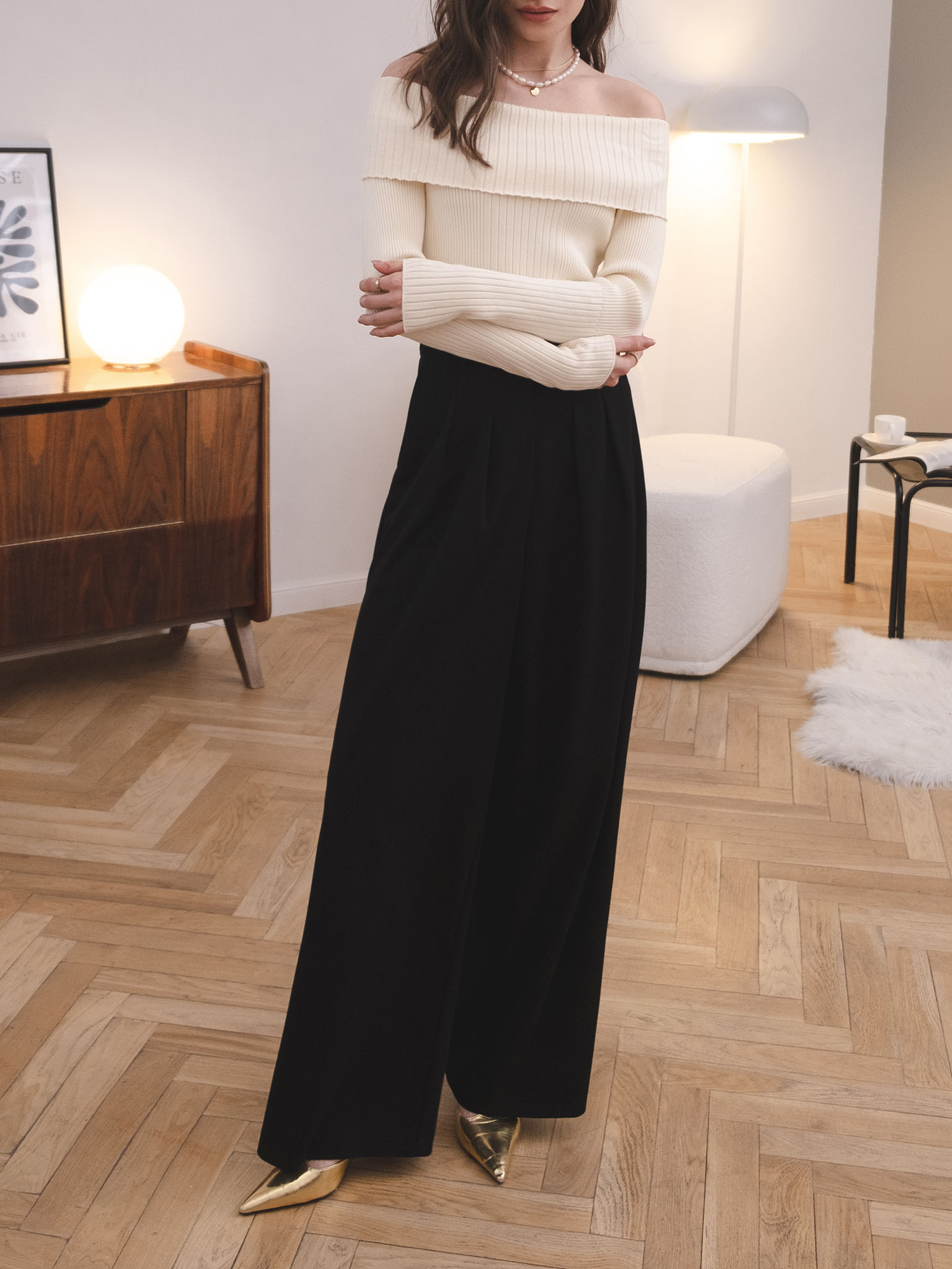 Топ с открытыми плечами из вязаного трикотажа