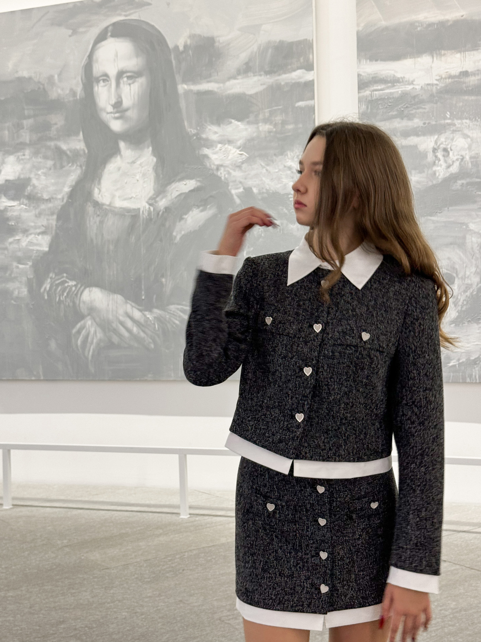 سترة أحادية الصدر مع أزرار على شكل قلب