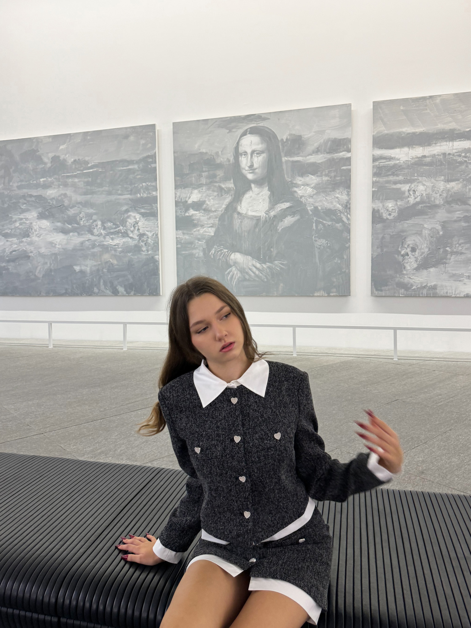 سترة أحادية الصدر مع أزرار على شكل قلب