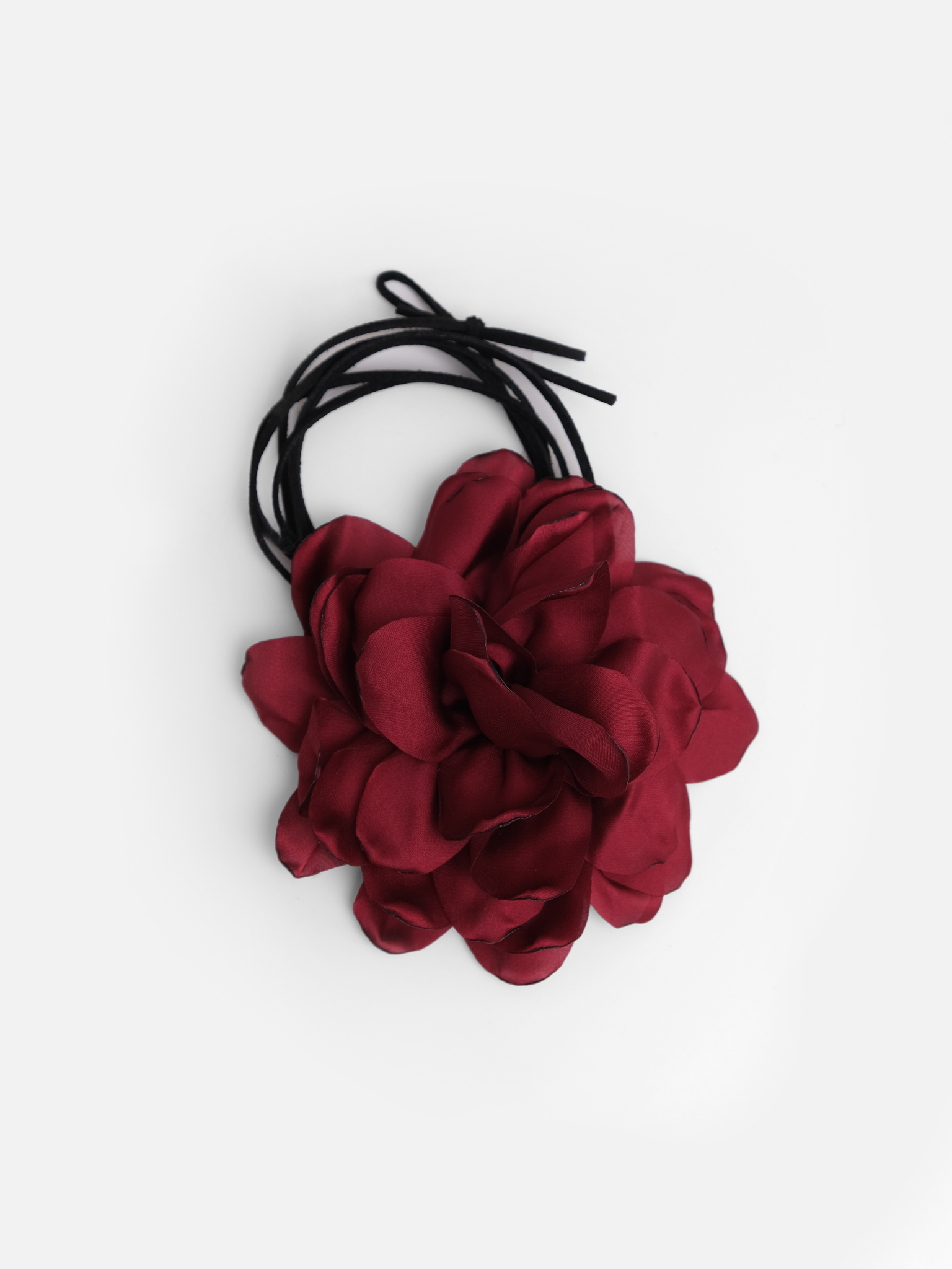 Lace necklace with a large flower