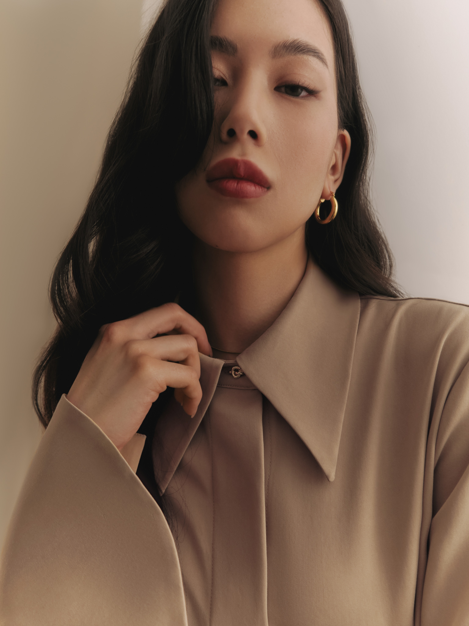 Lockeres Hemd mit breiten Manschetten