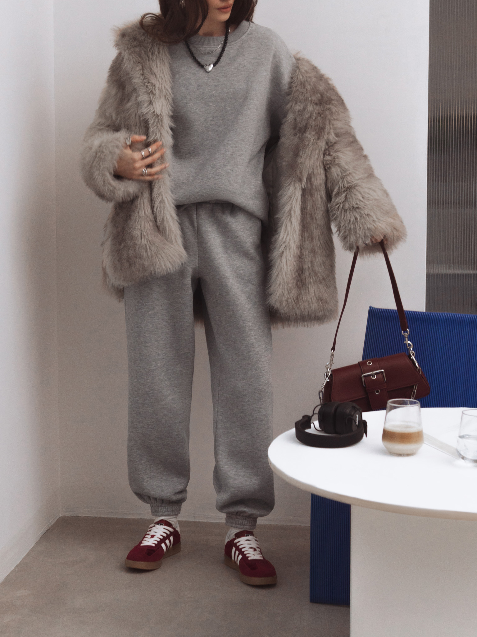 Трикотажный свитшот из футера