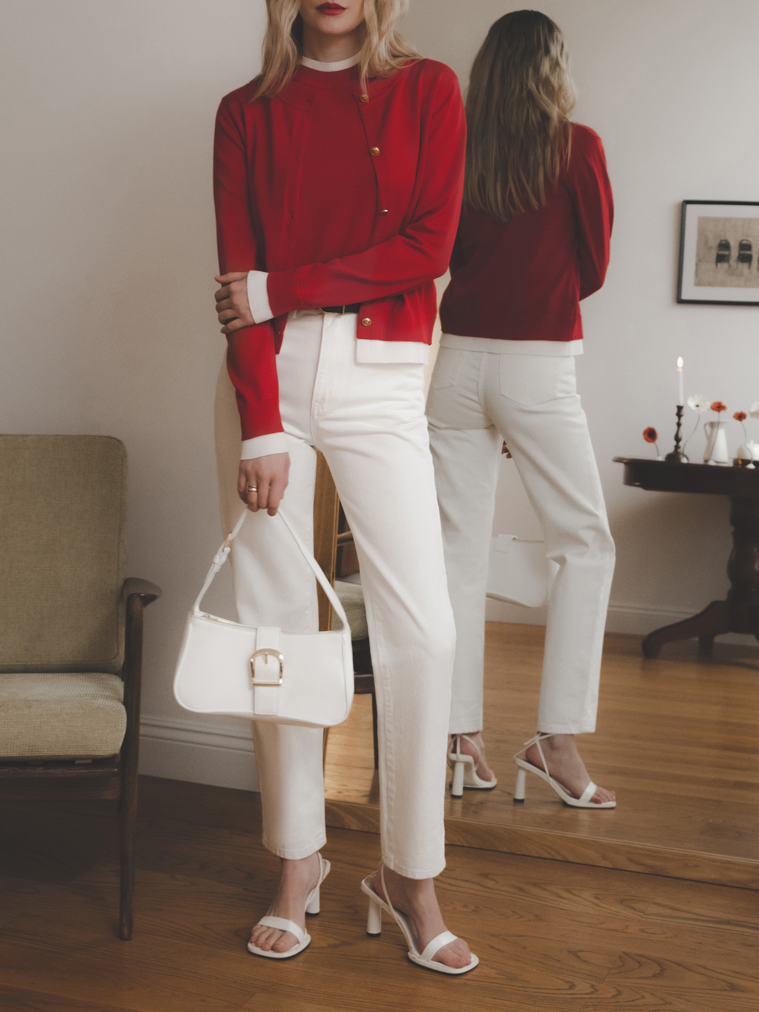 Knitted cardigan with contrasting cuffs and bottom edge