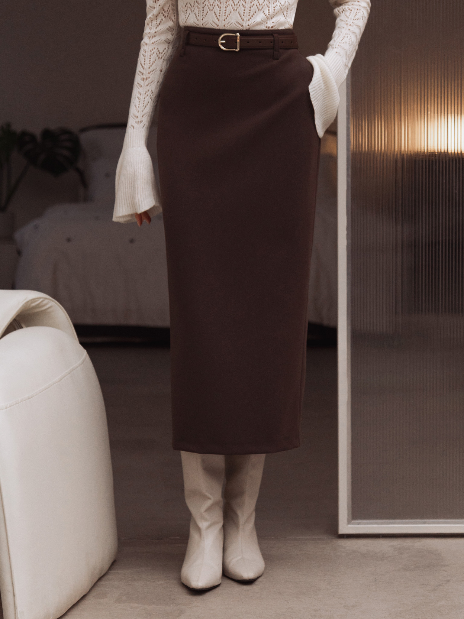 Straight midi skirt with back slit