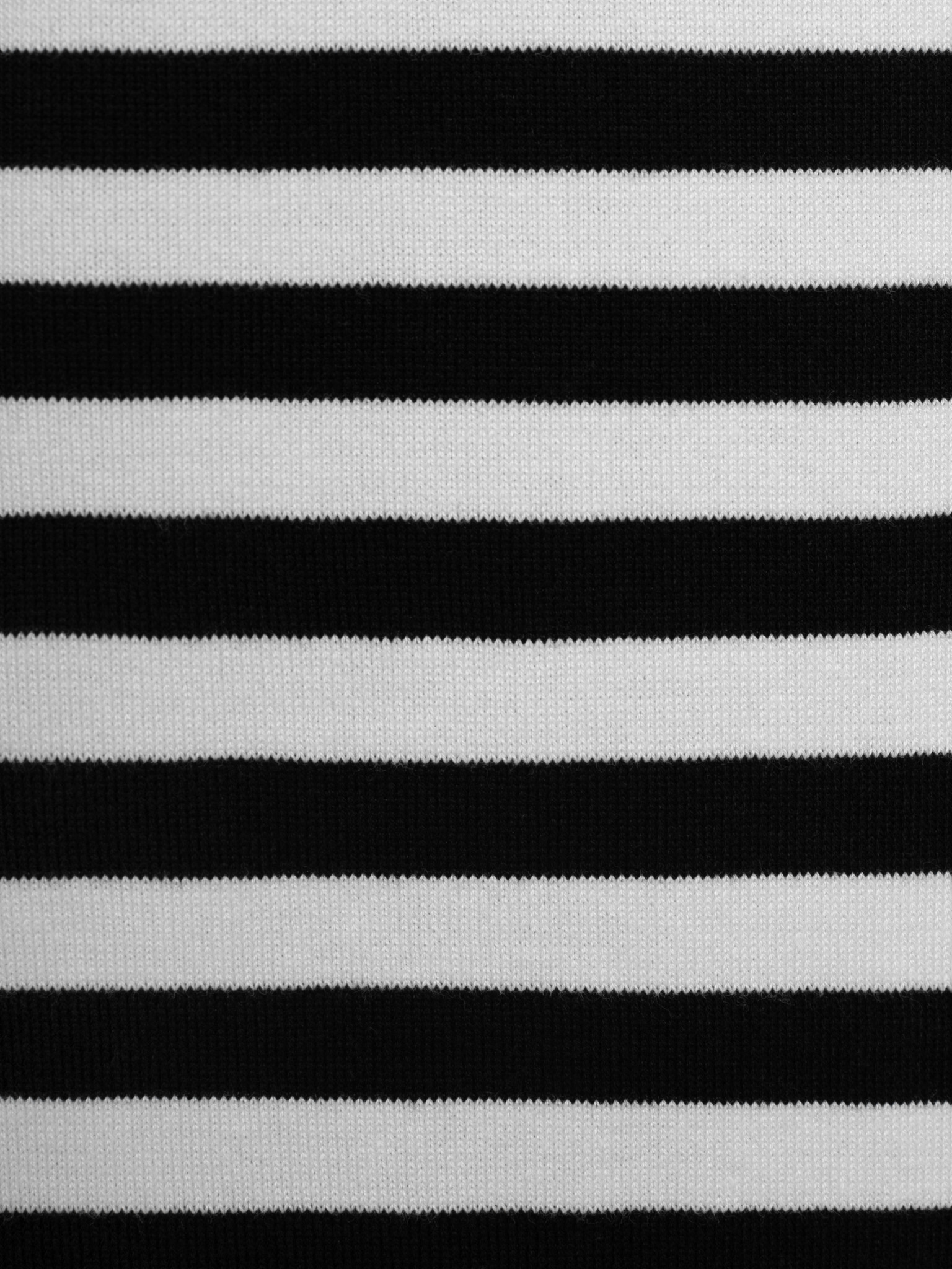 Лонгслив в полоску с вышивкой