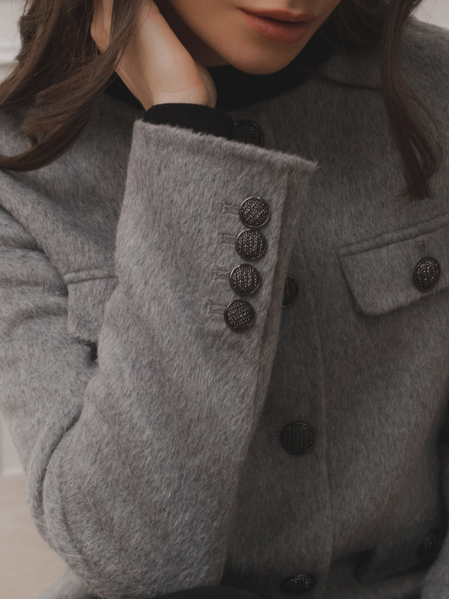 Woollen straight jacket with large buttons