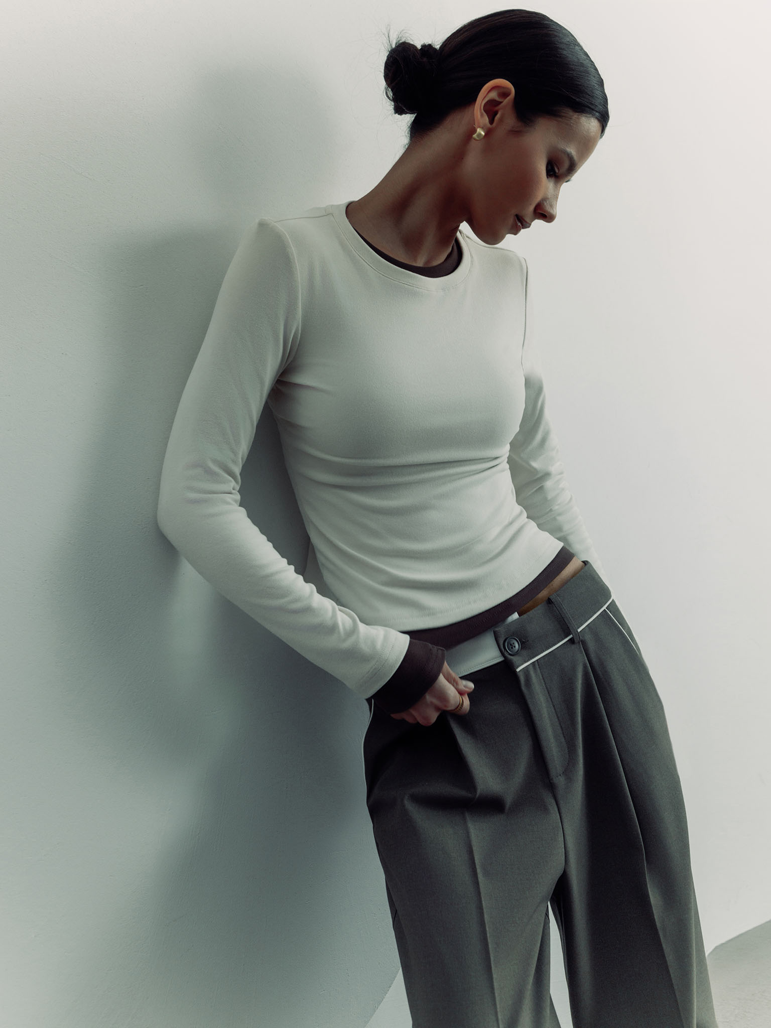 Monochrome fitted longsleeves