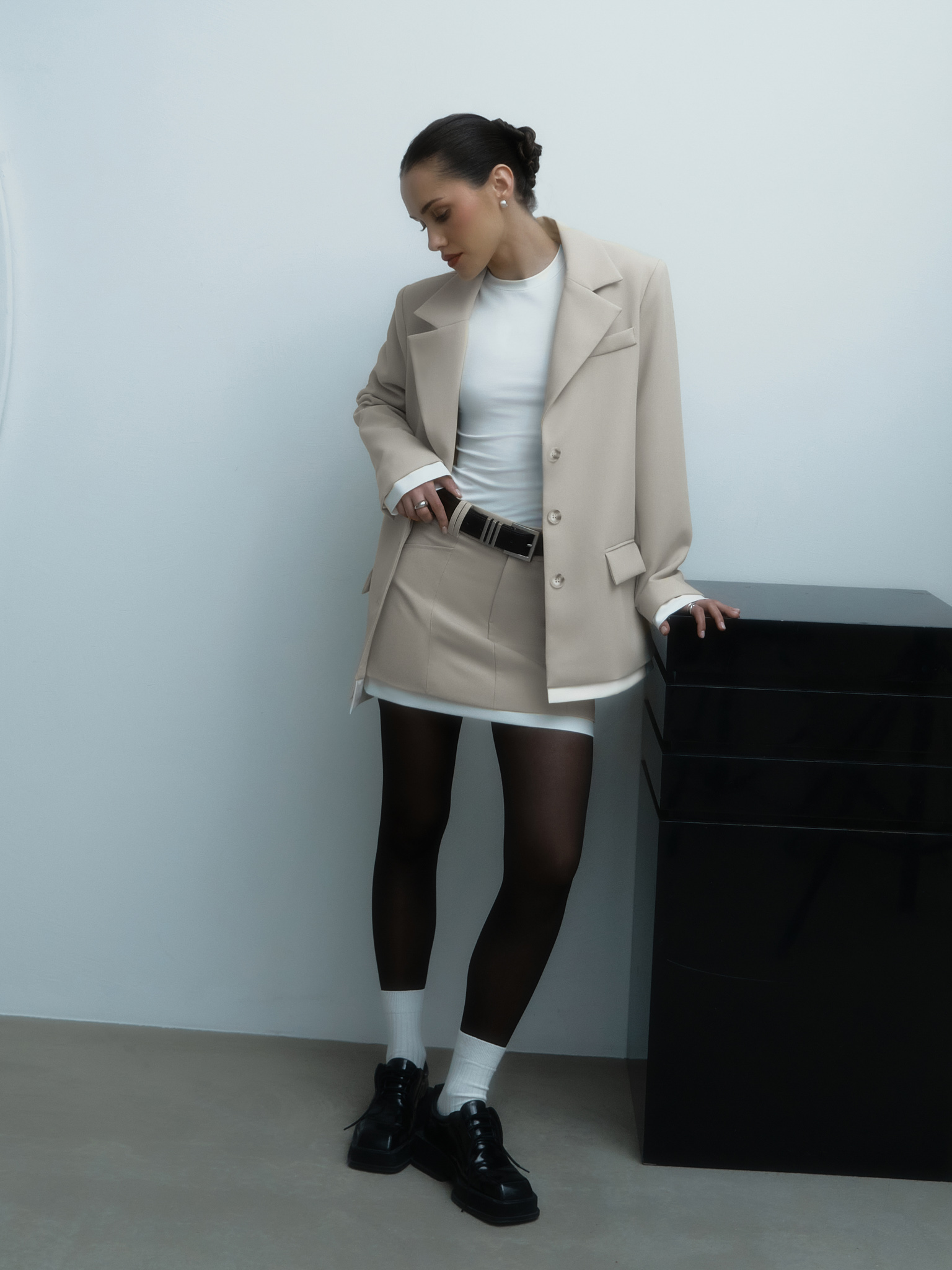 Single-breasted jacket with contrasting inserts