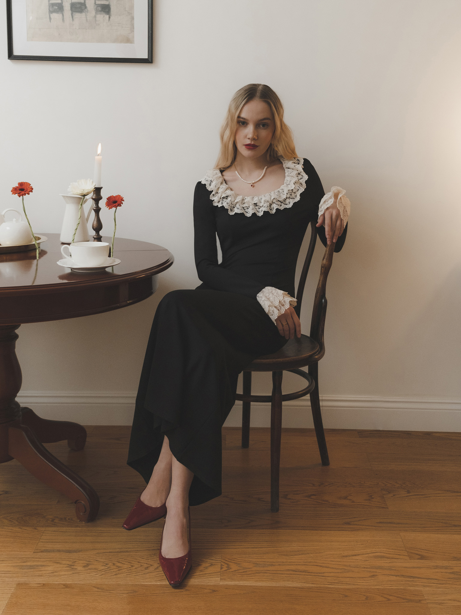 Knitted maxi dress with contrasting lace