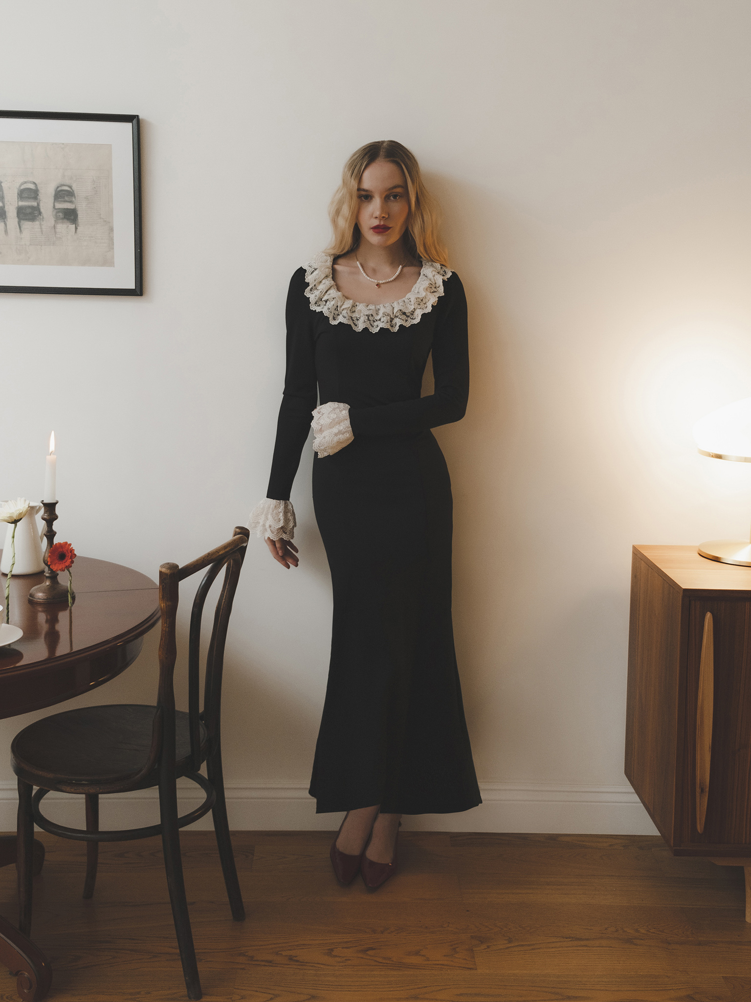 Knitted maxi dress with contrasting lace