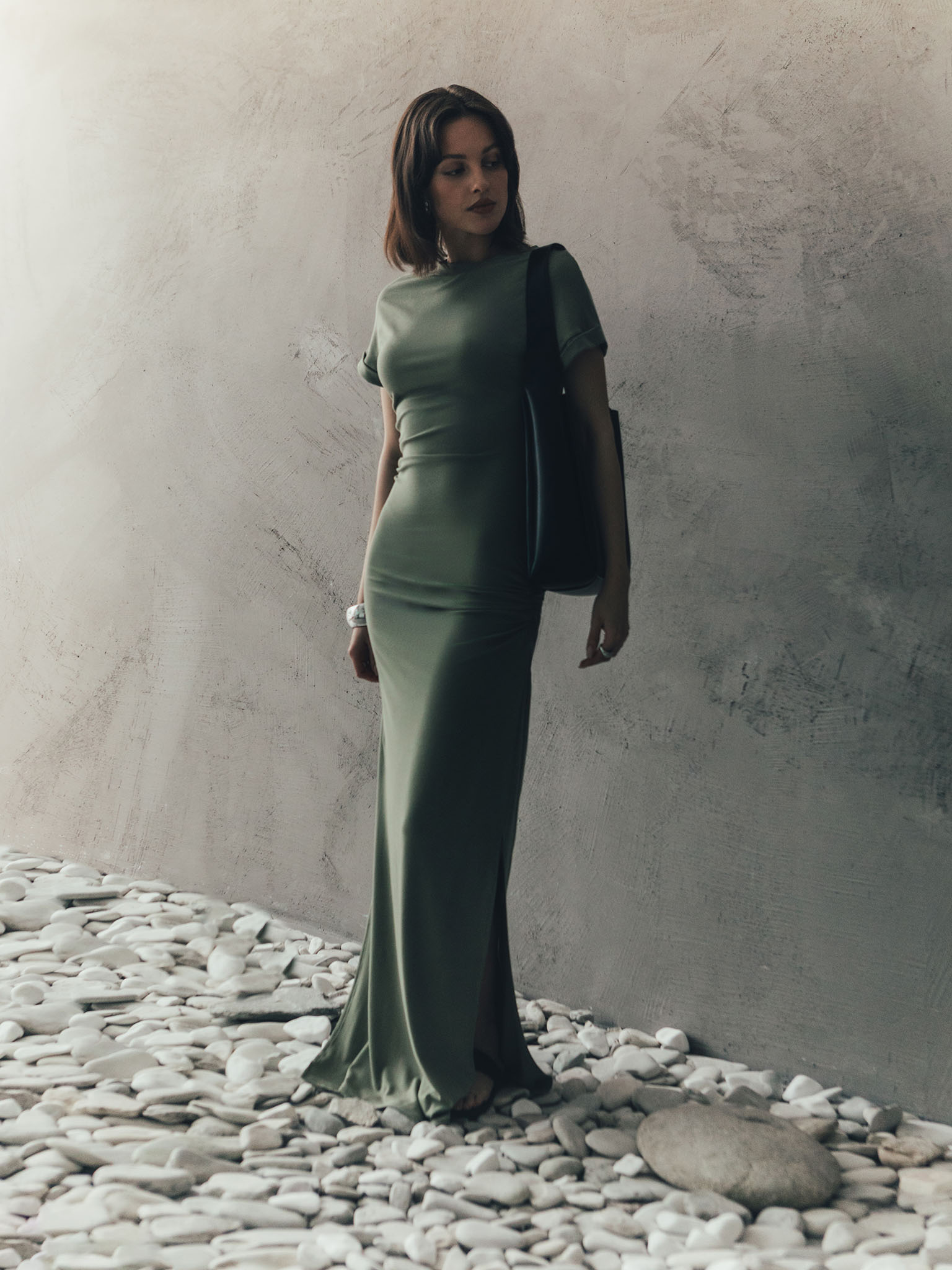 Fitted maxi dress with short sleeves