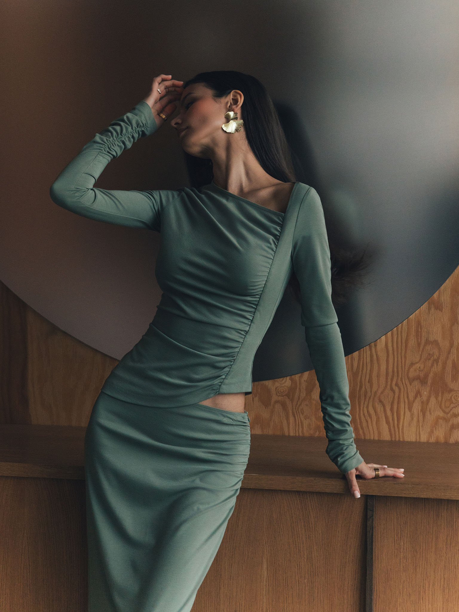 Maxi skirt with asymmetrical gathering