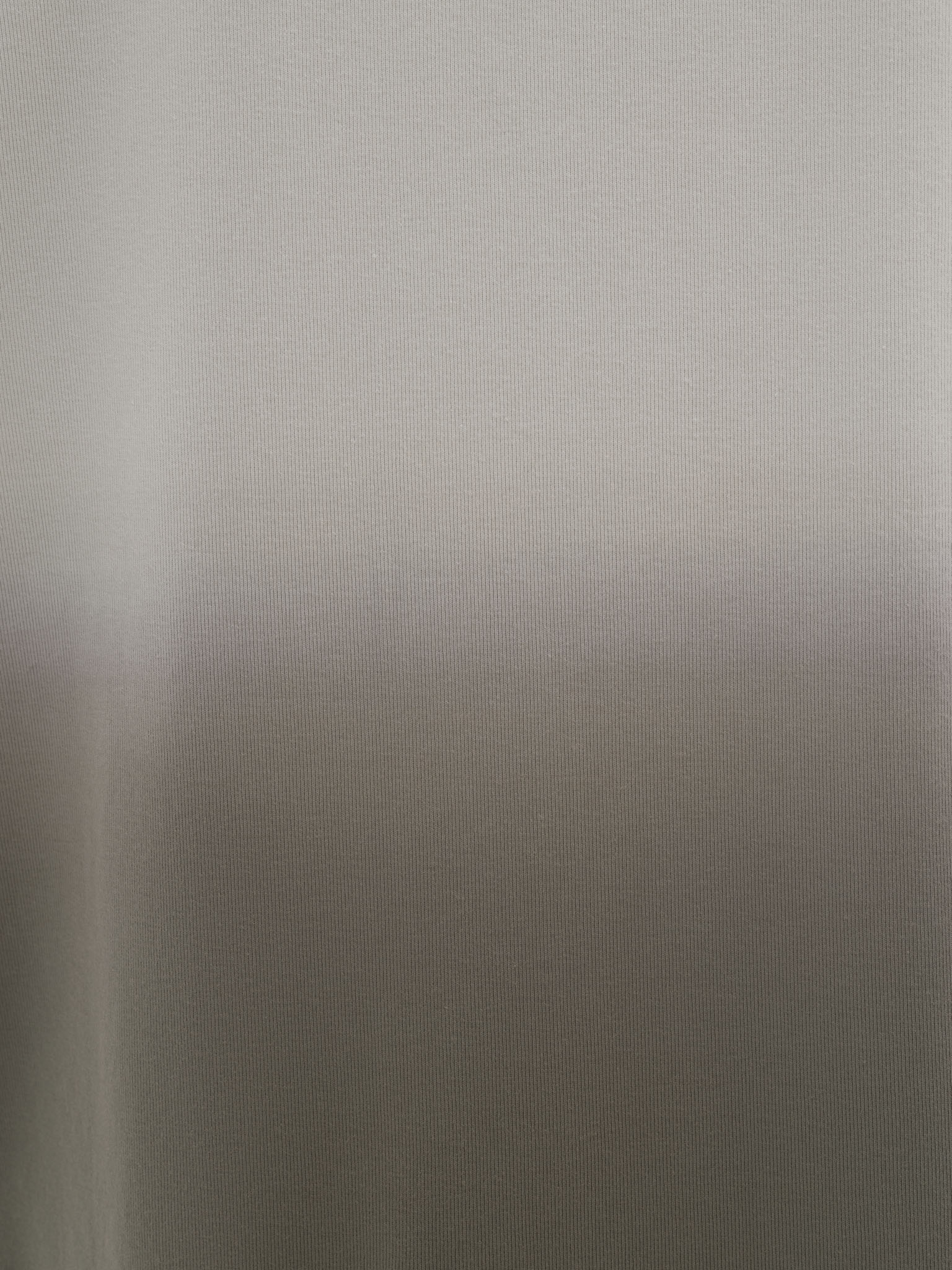 Loose T-shirt with gradient