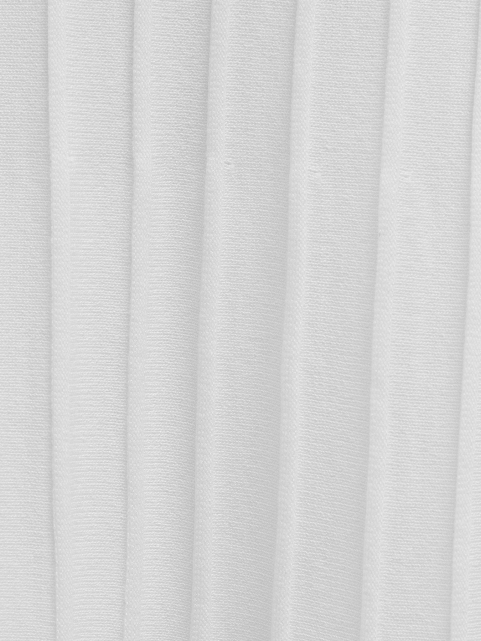 Pleated knitted midi skirt