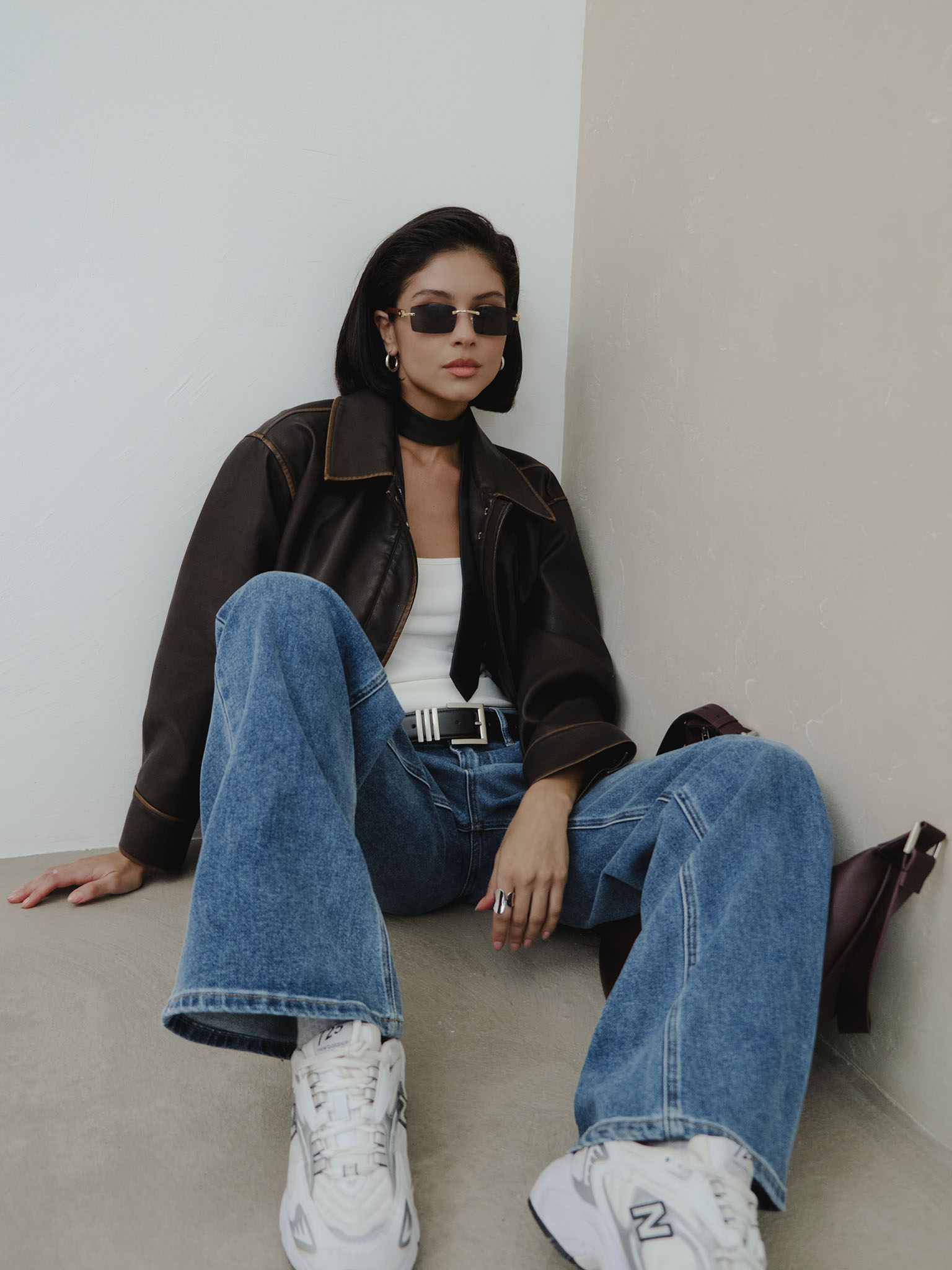 Loose mid-rise distressed jeans