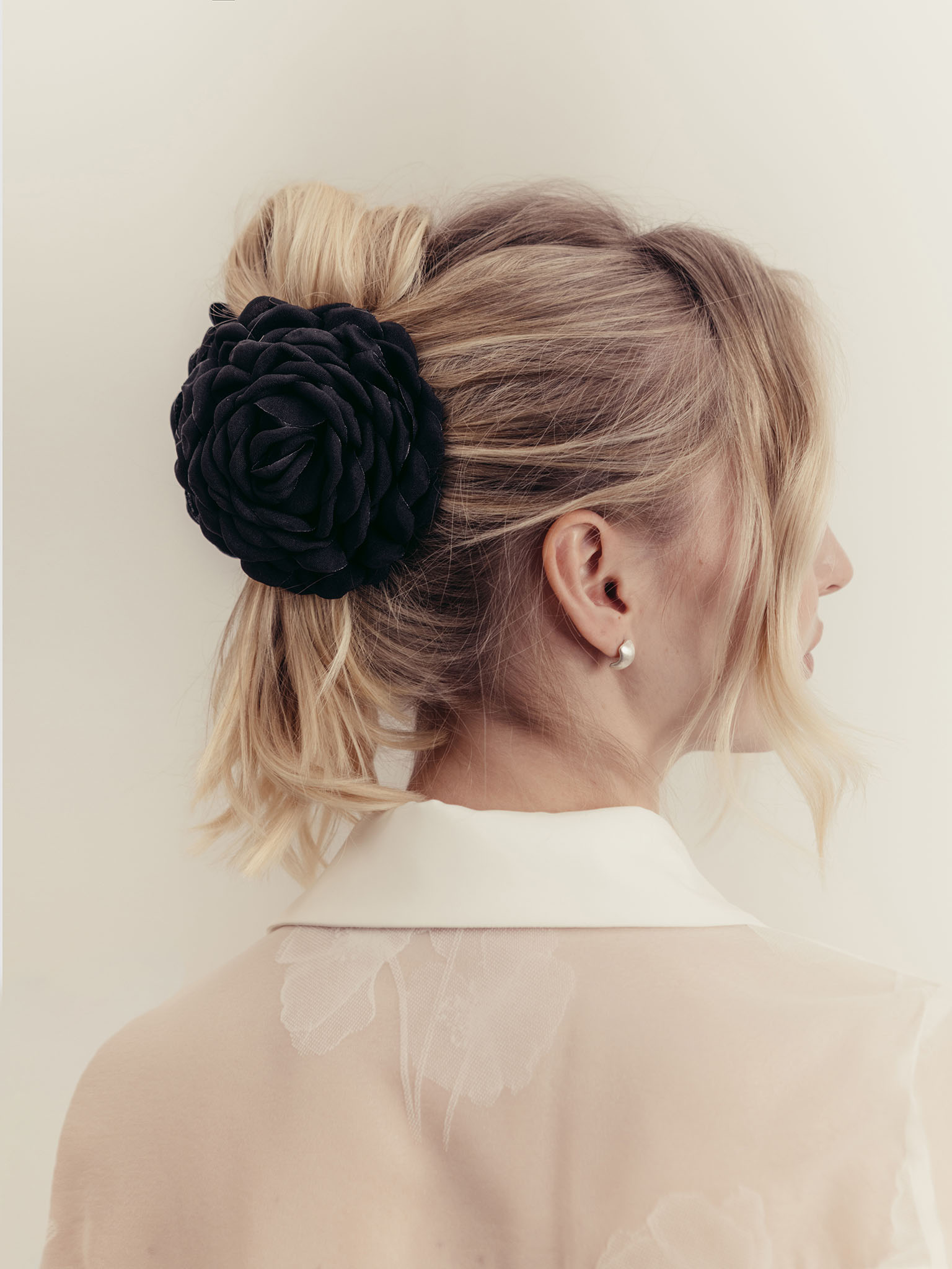 Заколка-краб с цветком