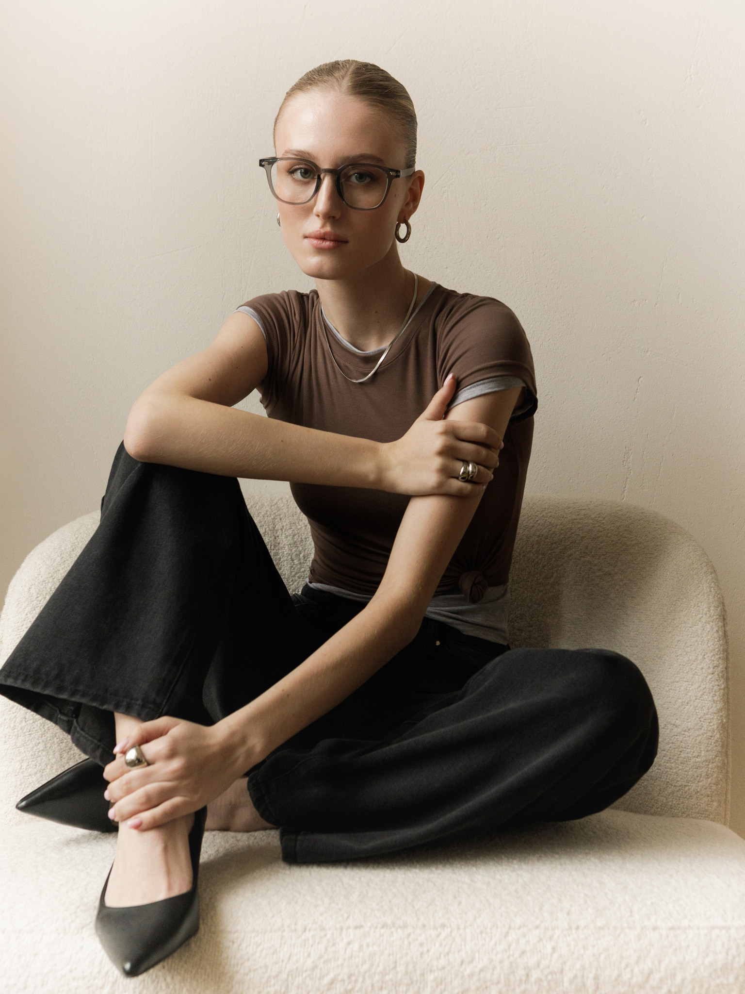 Decorative glasses with round lenses