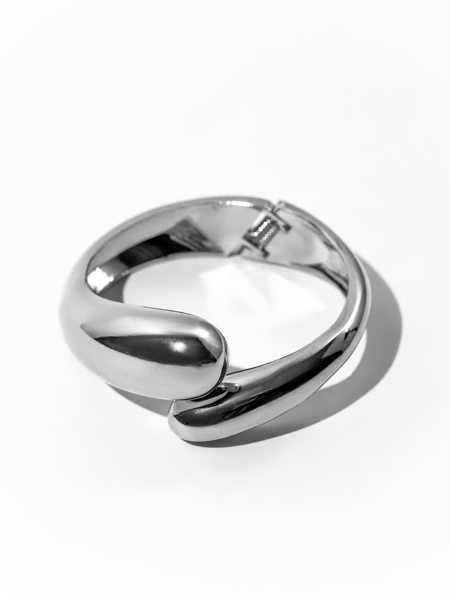 Abstract-shaped bangle bracelet