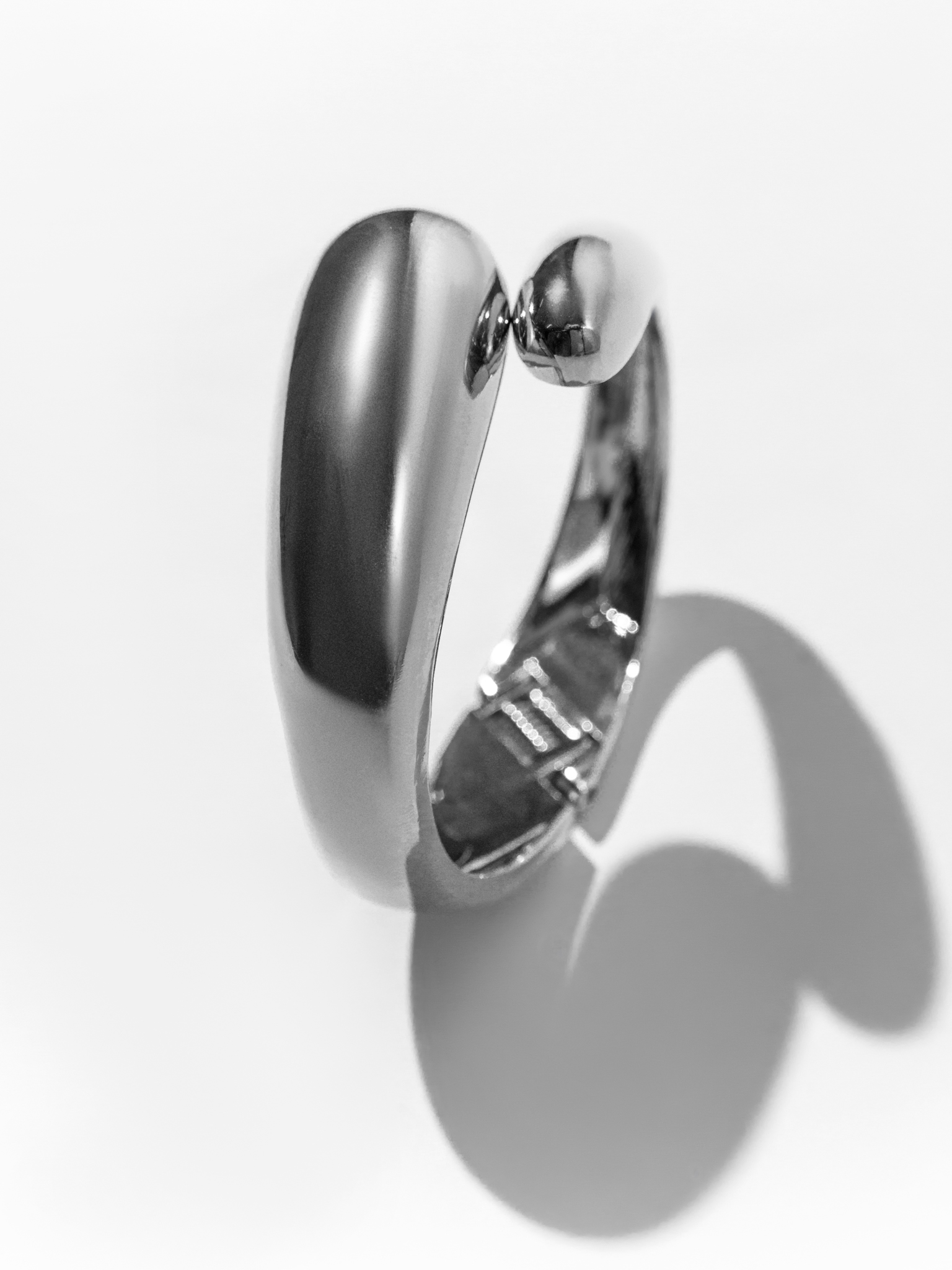 Abstract-shaped bangle bracelet