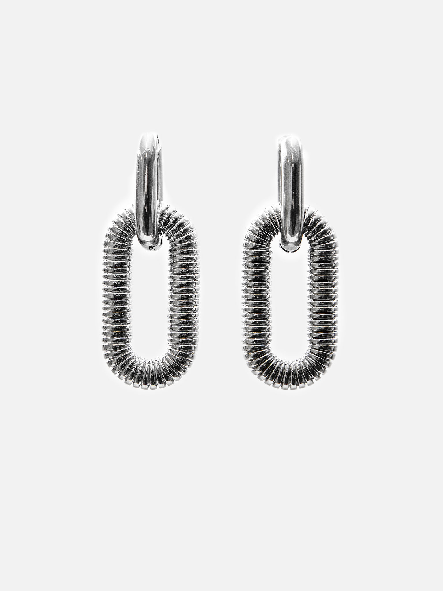 Textured chain stud earrings