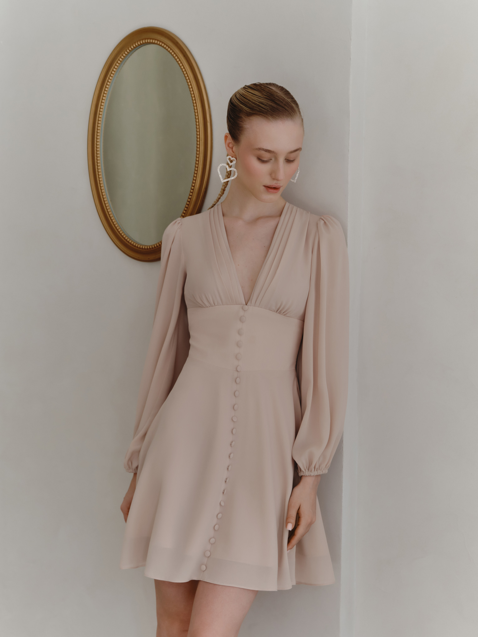 Lightweight buttoned mini dress