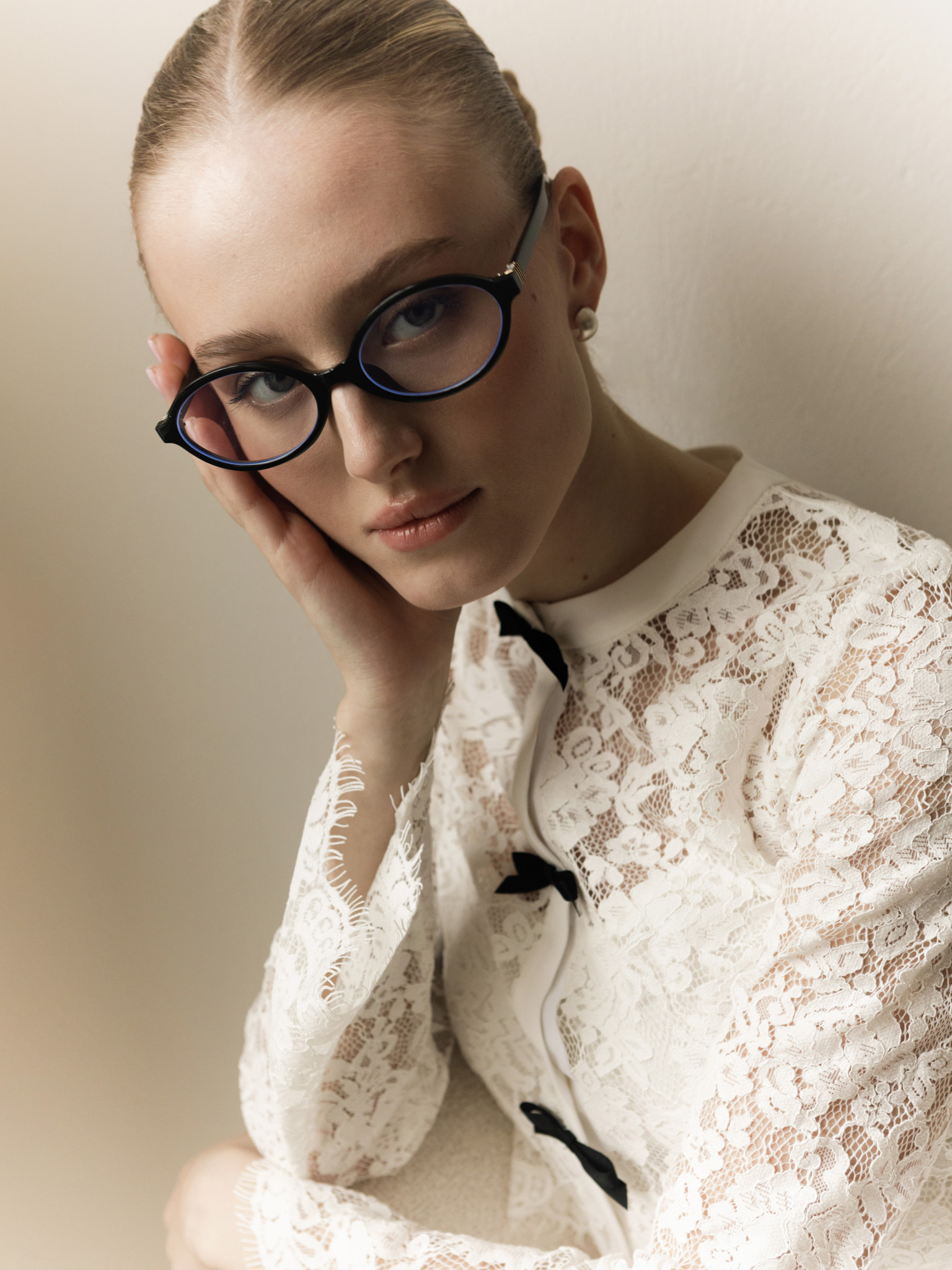 Decorative oval-shaped glasses