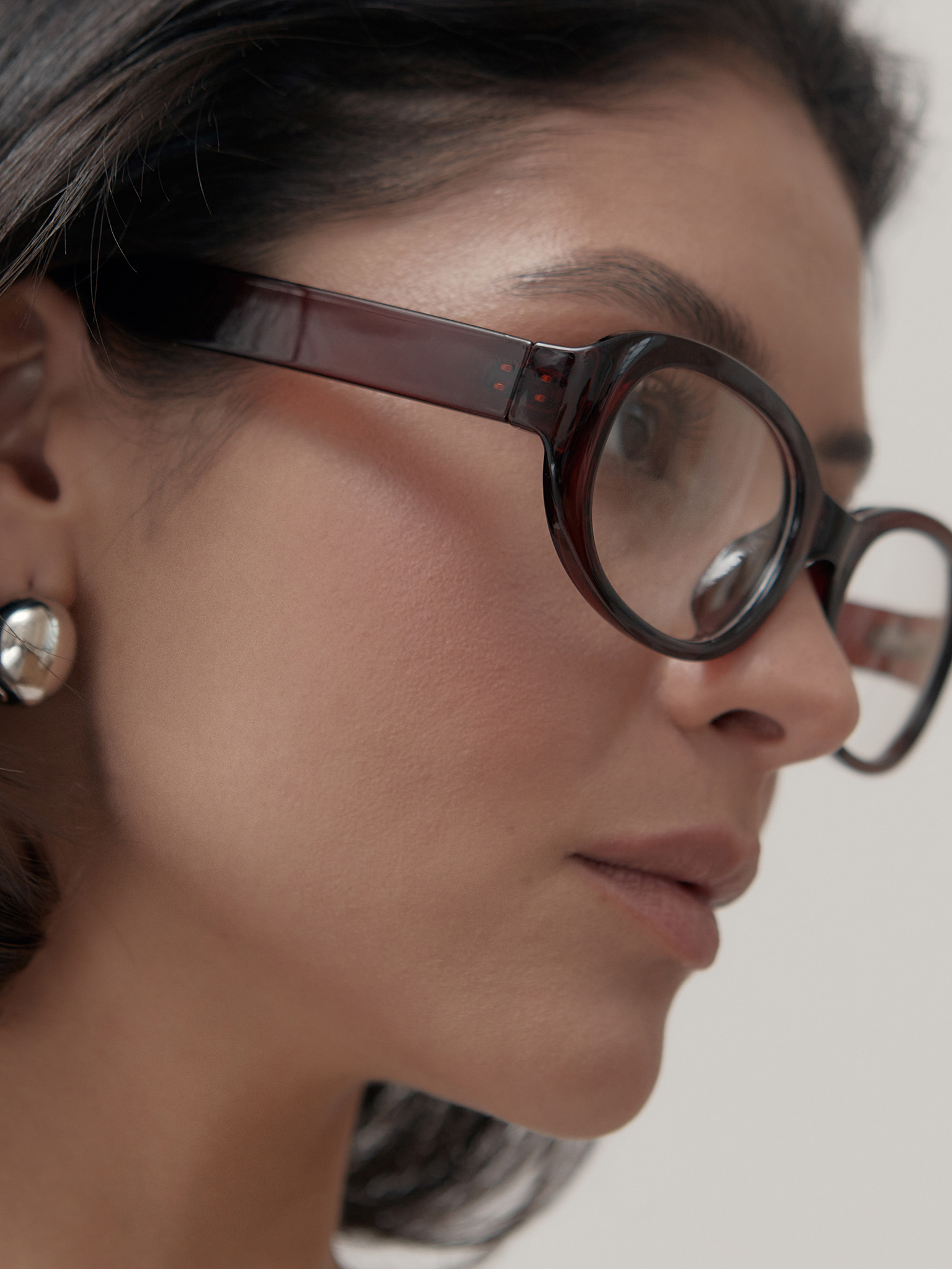 Decorative oval-shaped glasses