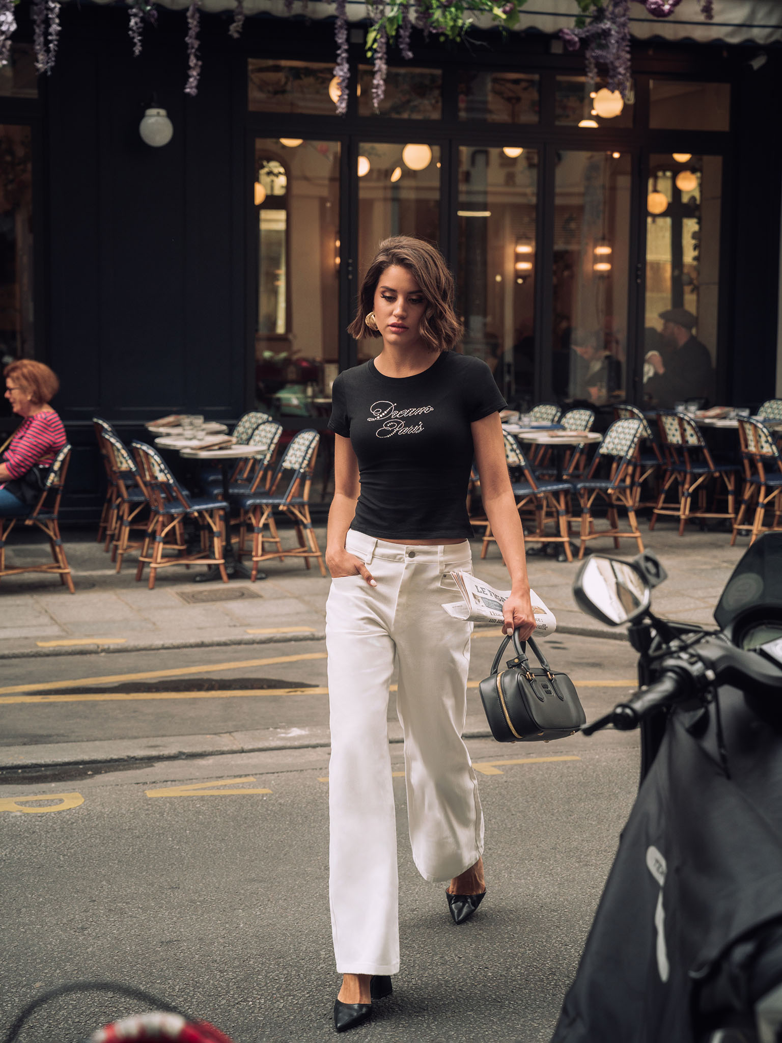 Mid-rise straight jeans