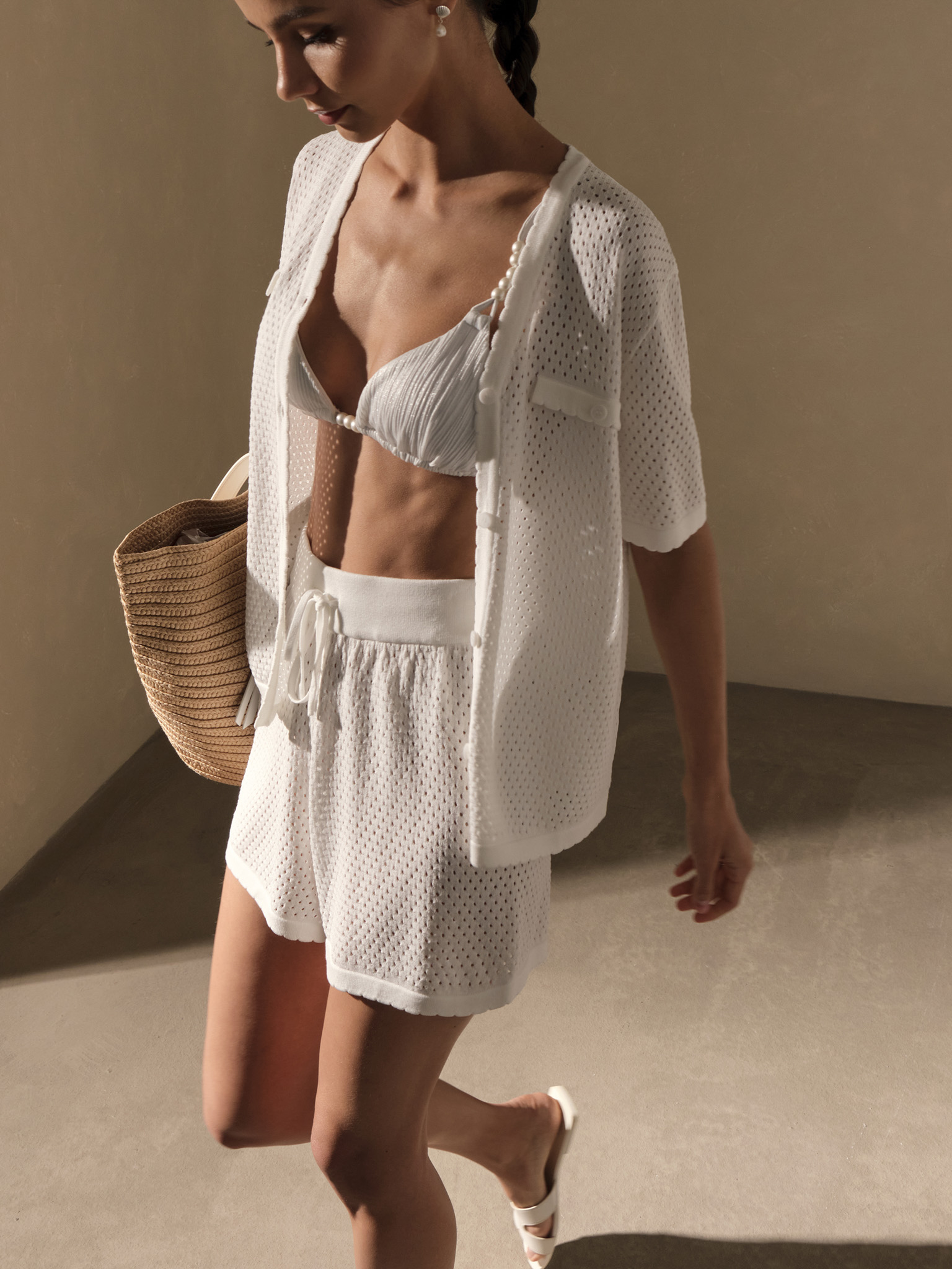 Knitted jersey top with short sleeves 