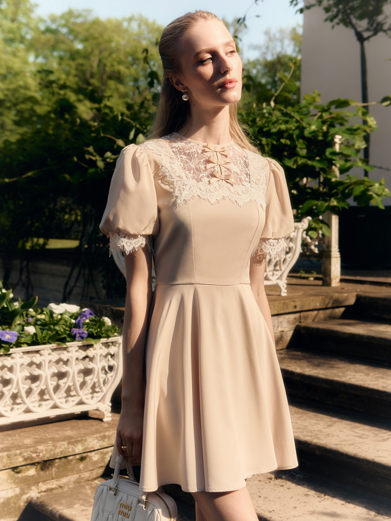 Mini dress with lace collar and cuffs