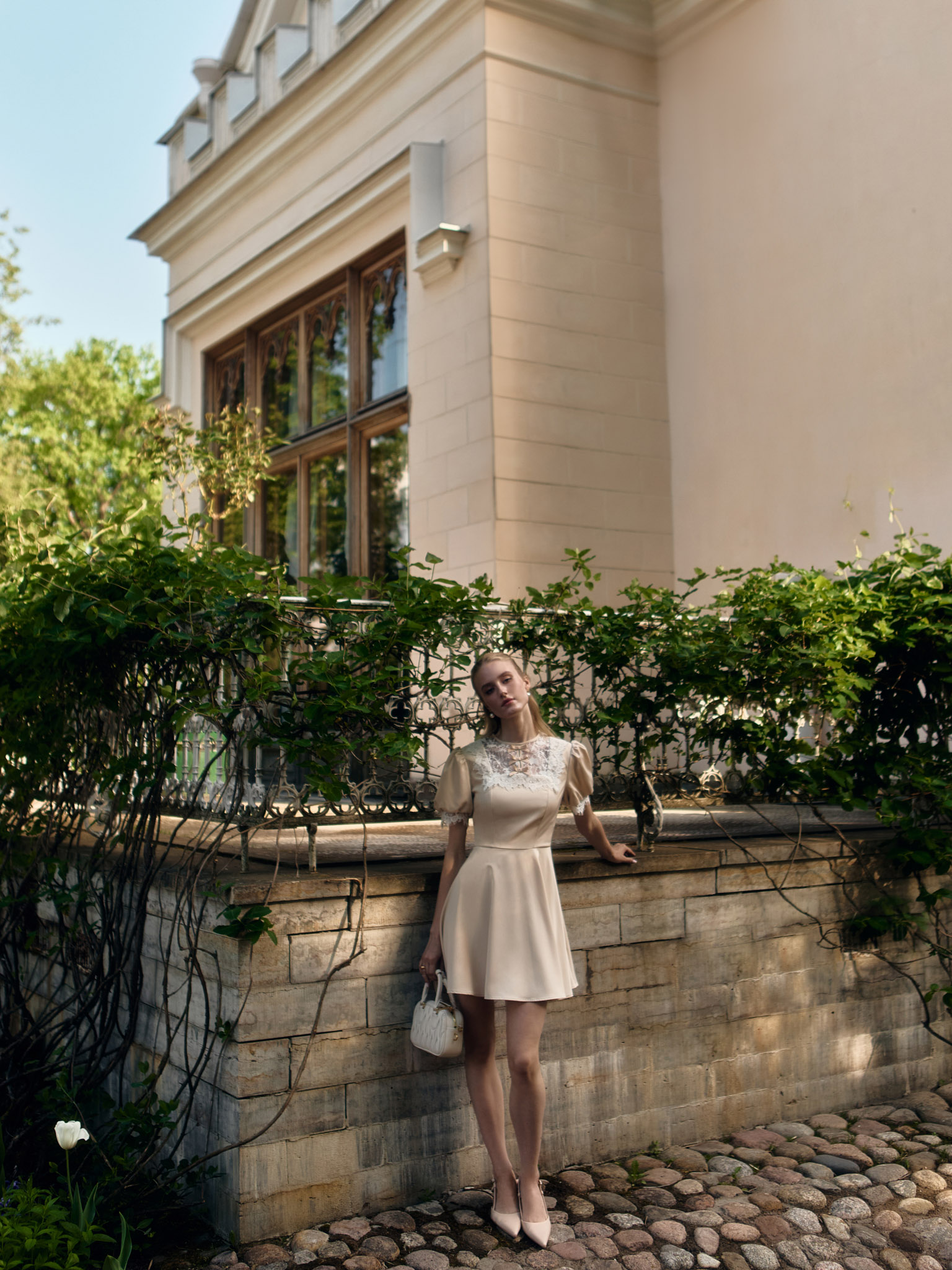 Mini dress with lace collar and cuffs