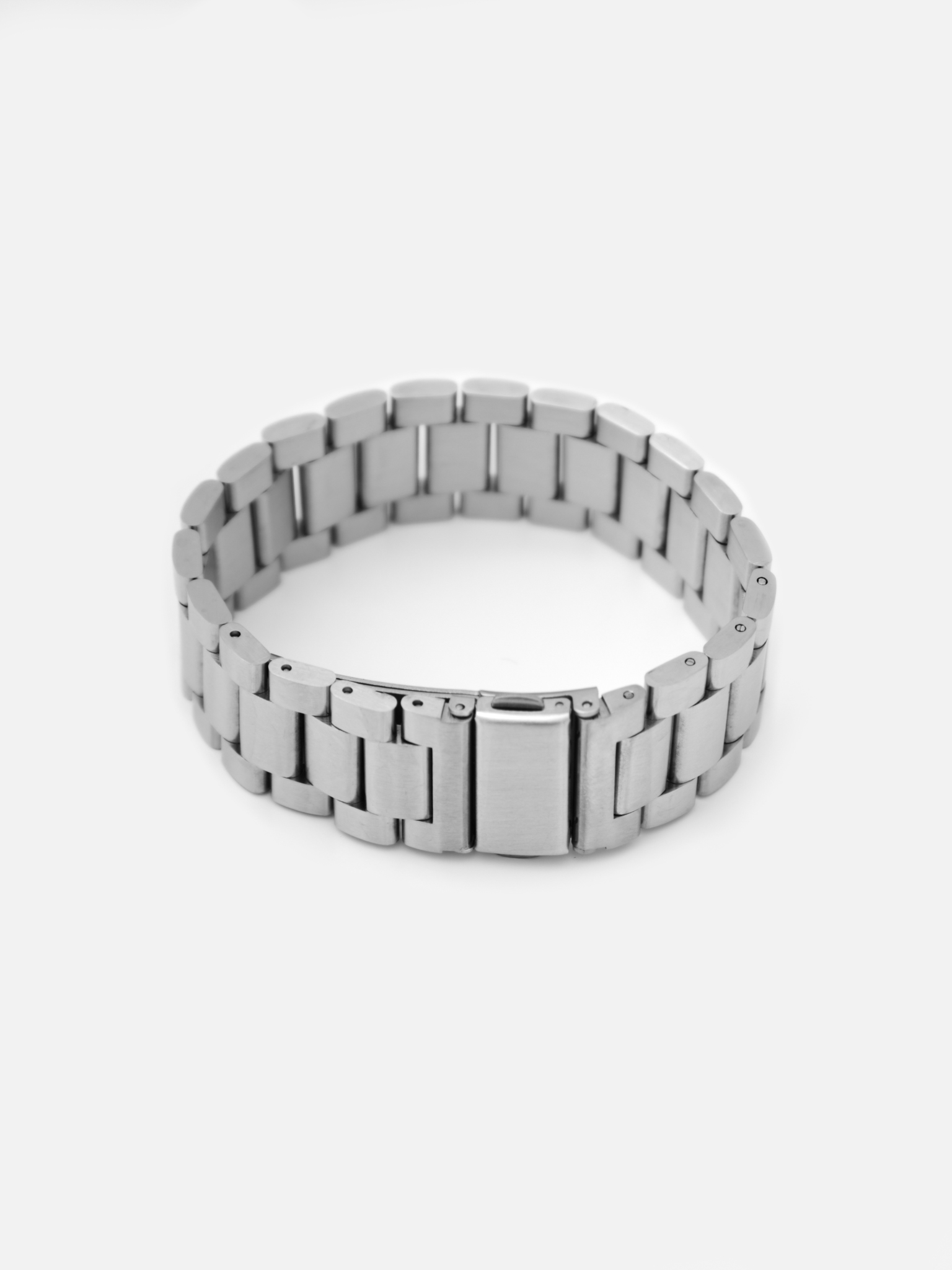 Серебристый браслет из крупных звеньев