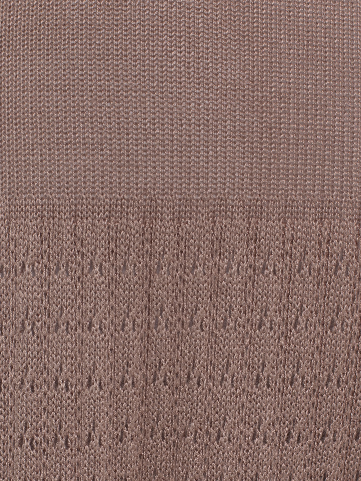 Платье макси из вязаного трикотажа с золотистыми пуговицами