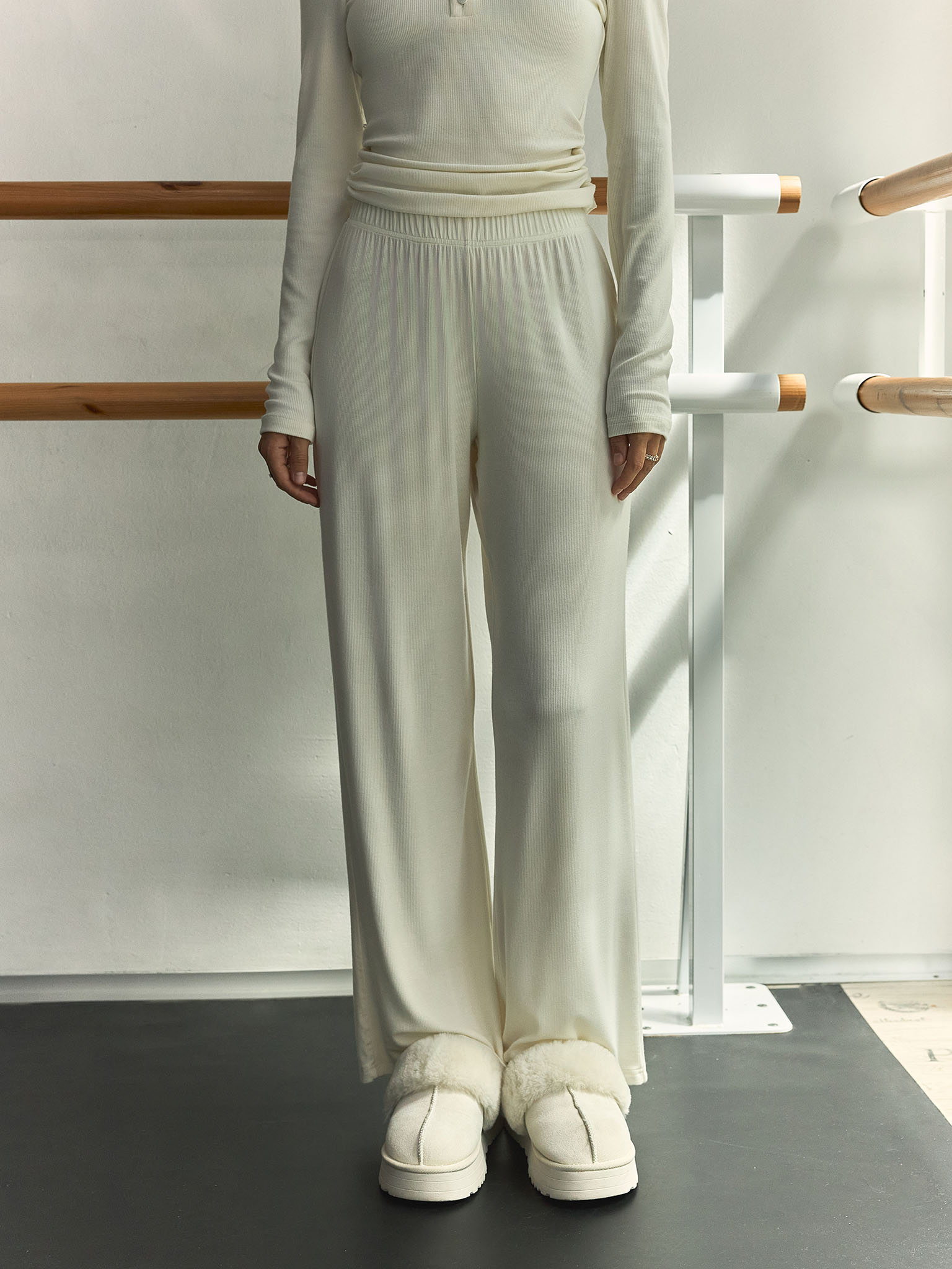 Loose fit jersey trousers