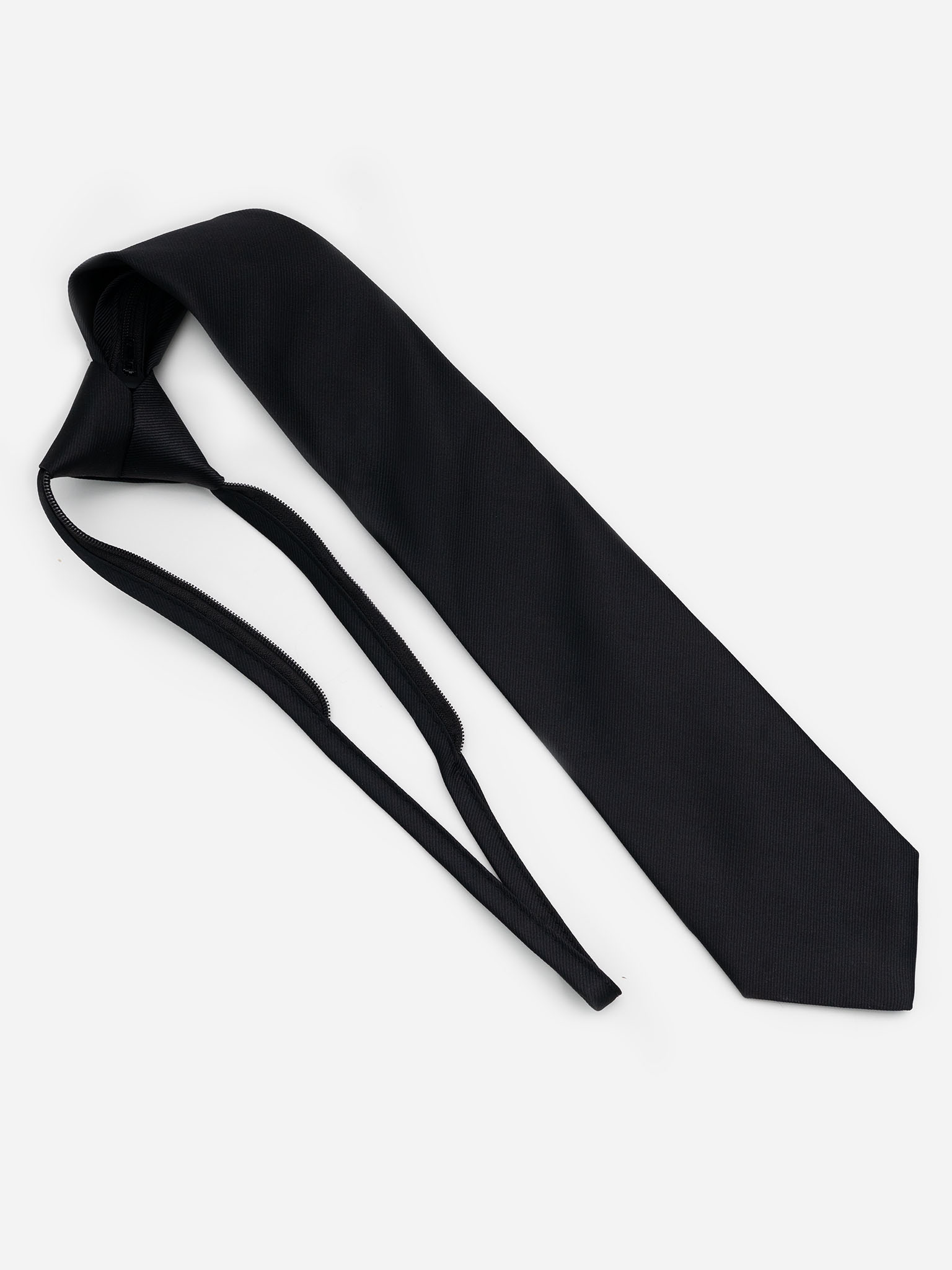 Tie with an elastic band