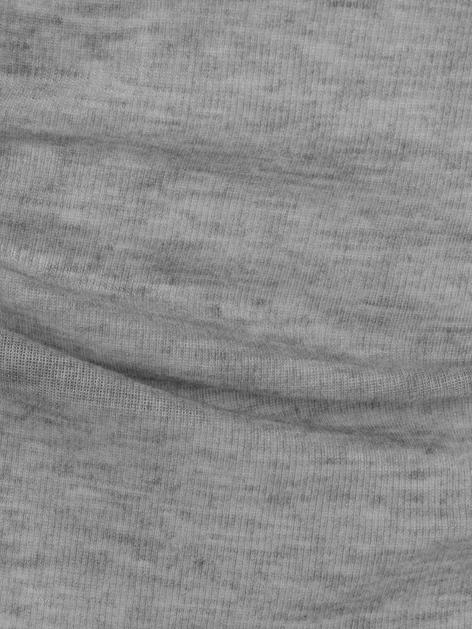 Doppeltes Oberteil mit Knöpfen am Kragen