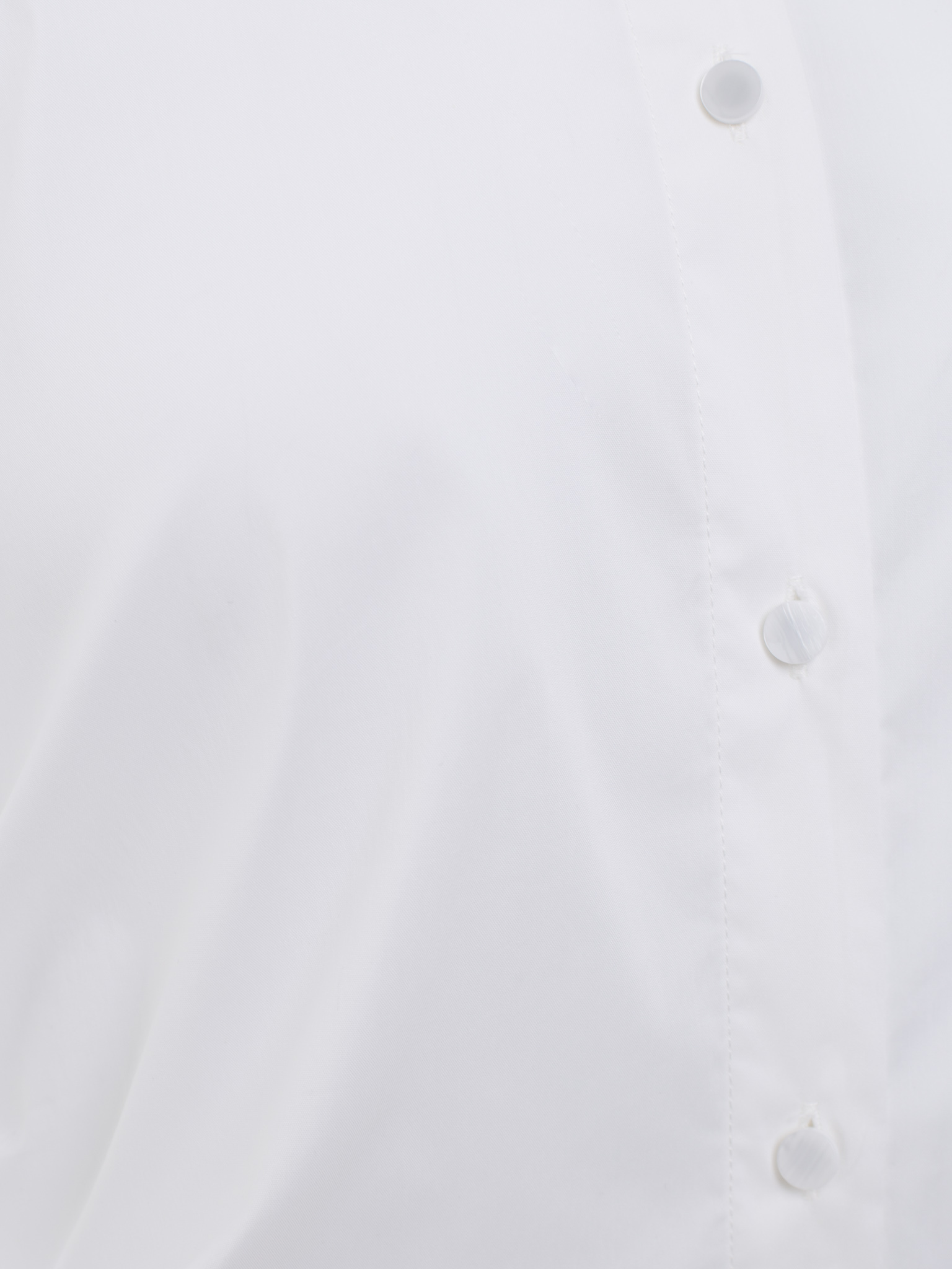 Fitted shirt with side creases