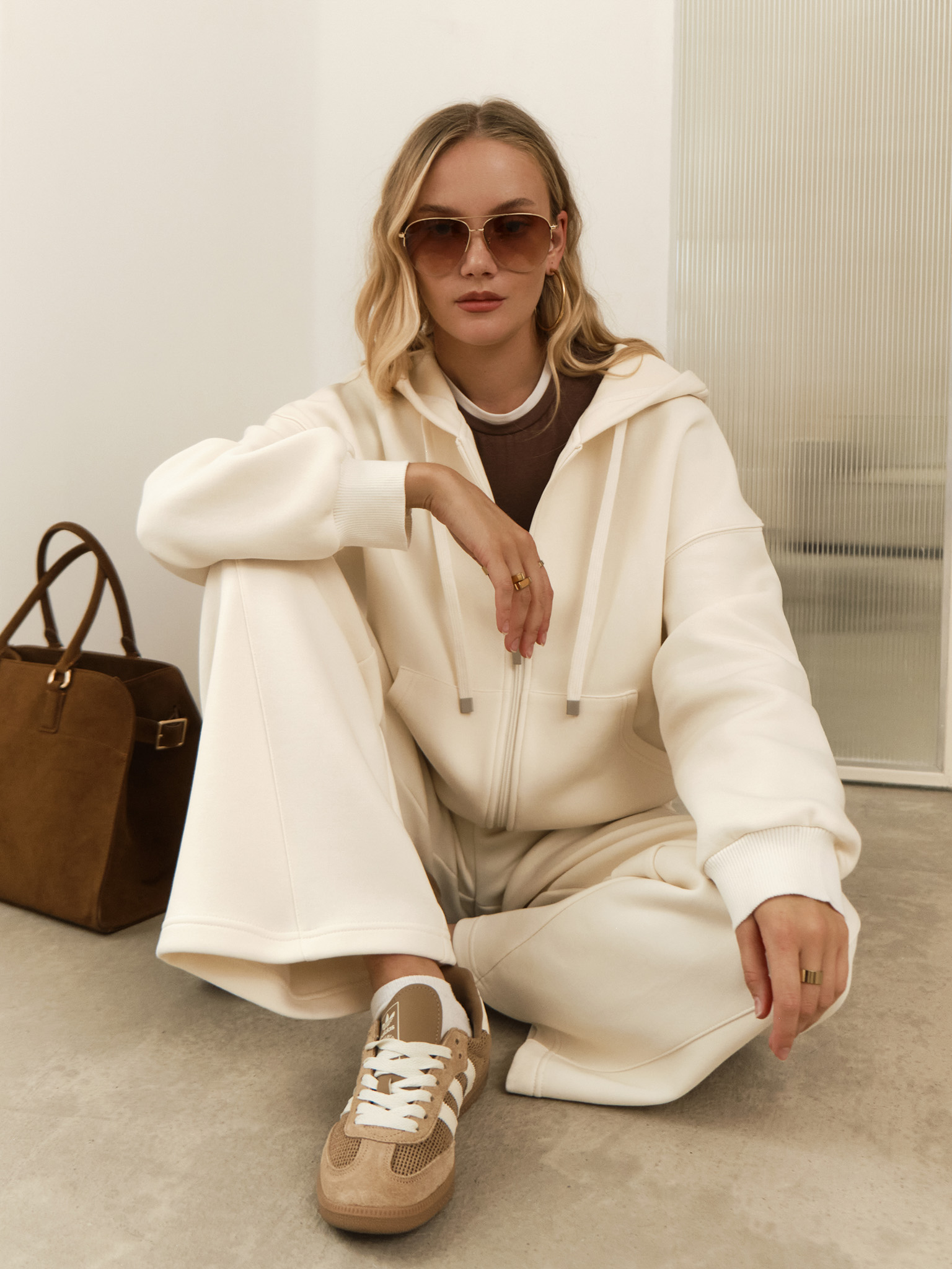 Худи оверсайз из футера на молнии