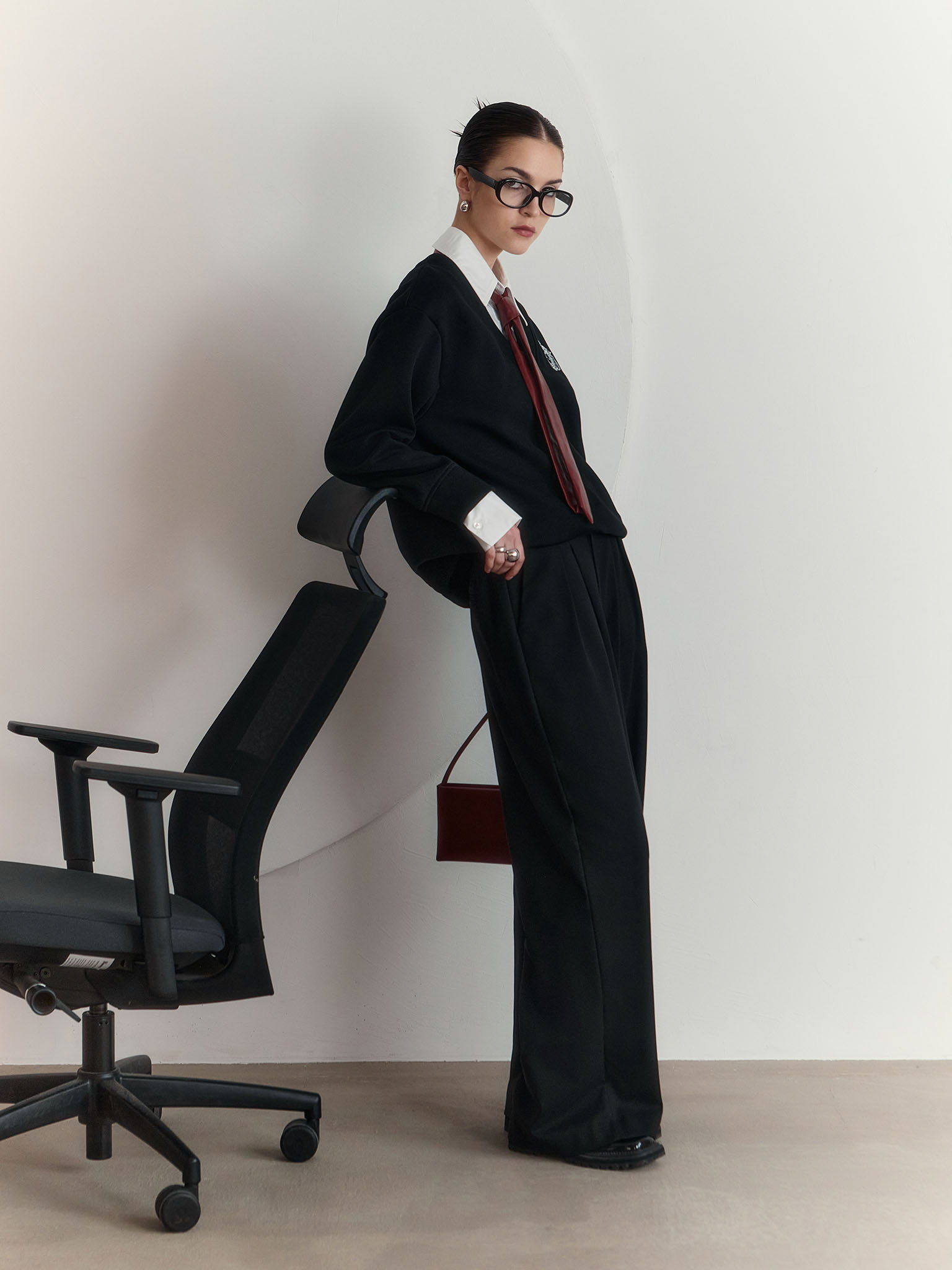 Palazzo trousers with pleats and matching ties