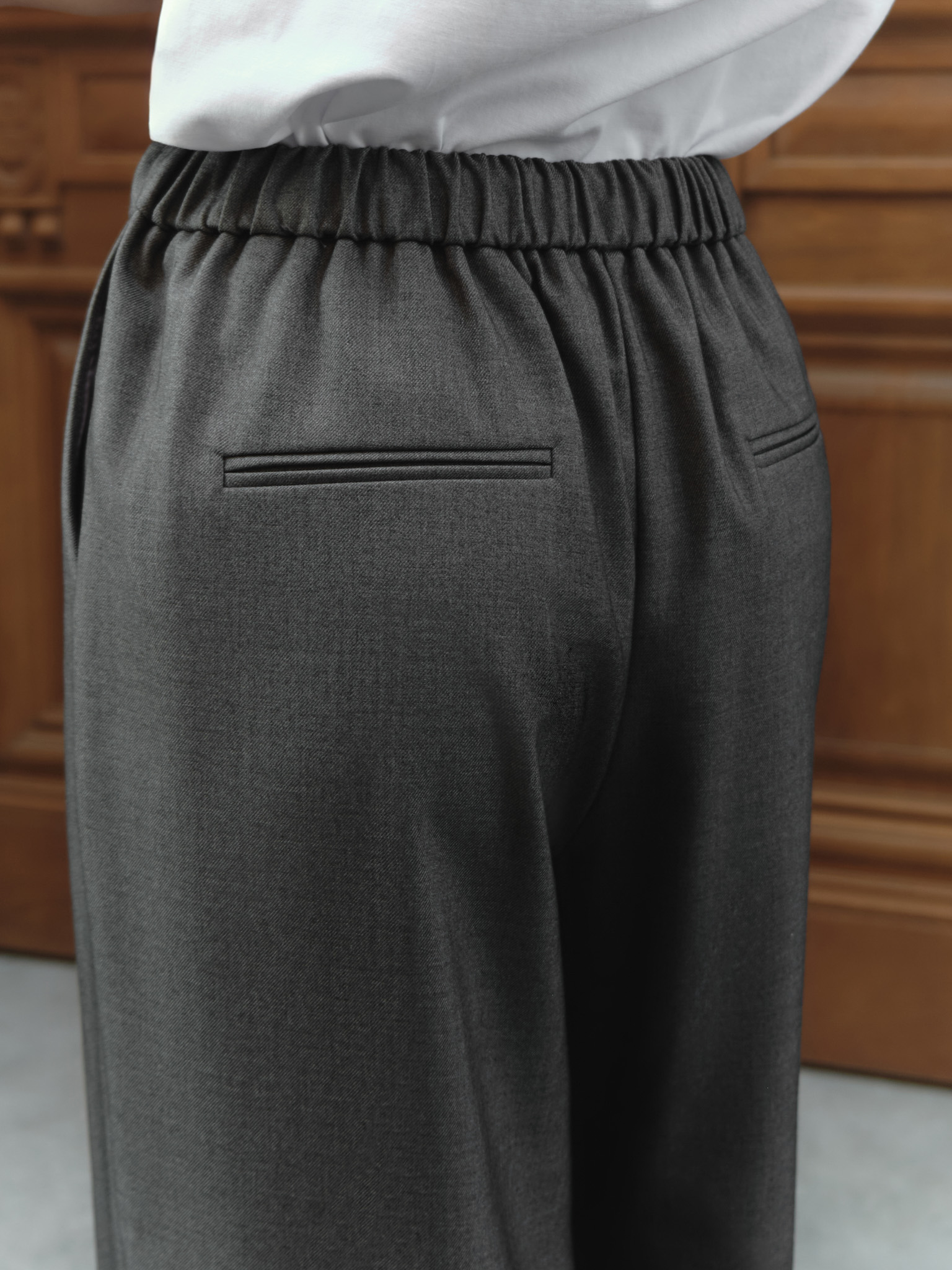 Palazzo trousers with pleats and matching ties