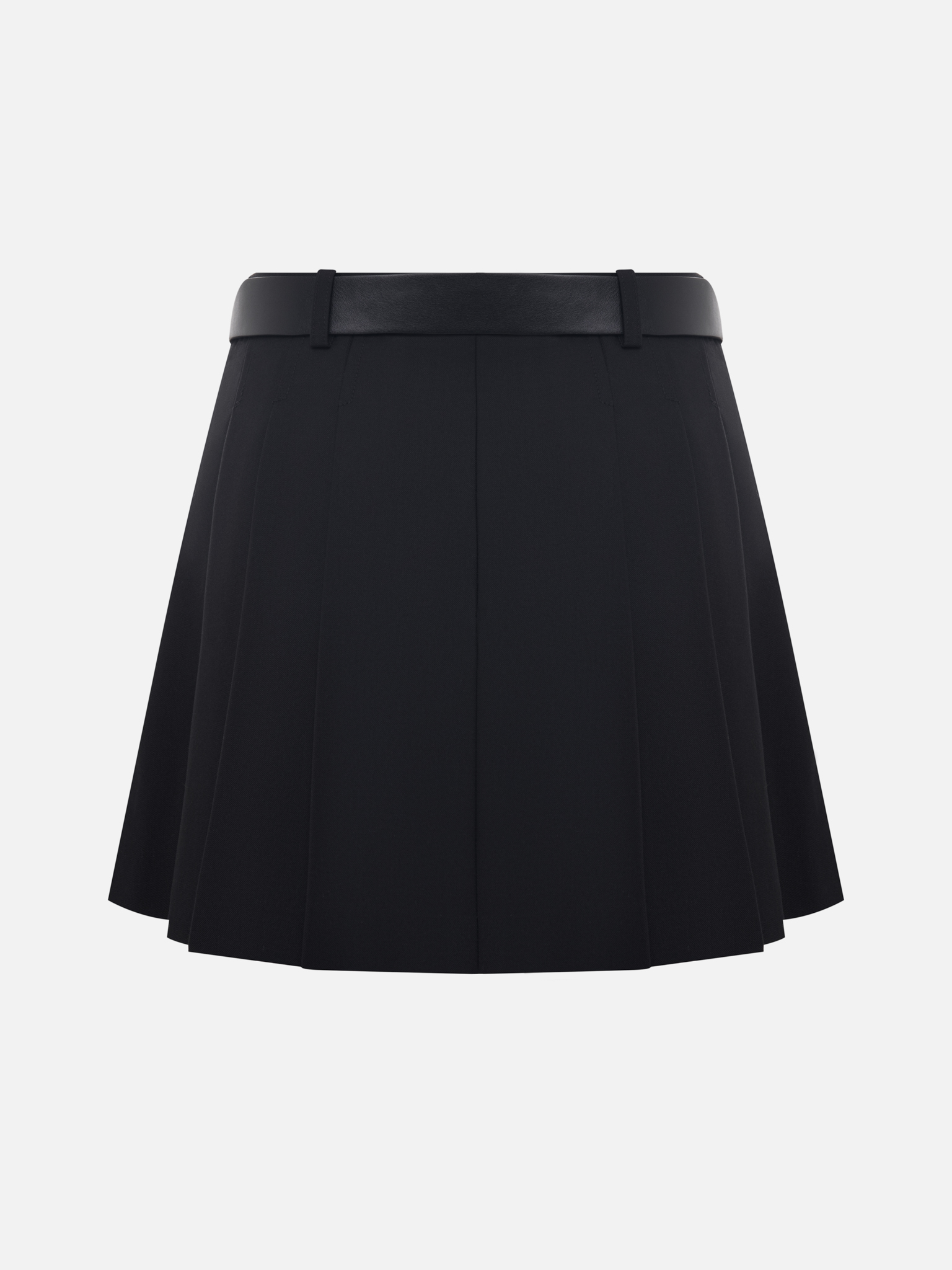 Mini skirt with large pleats on the sides and a belt