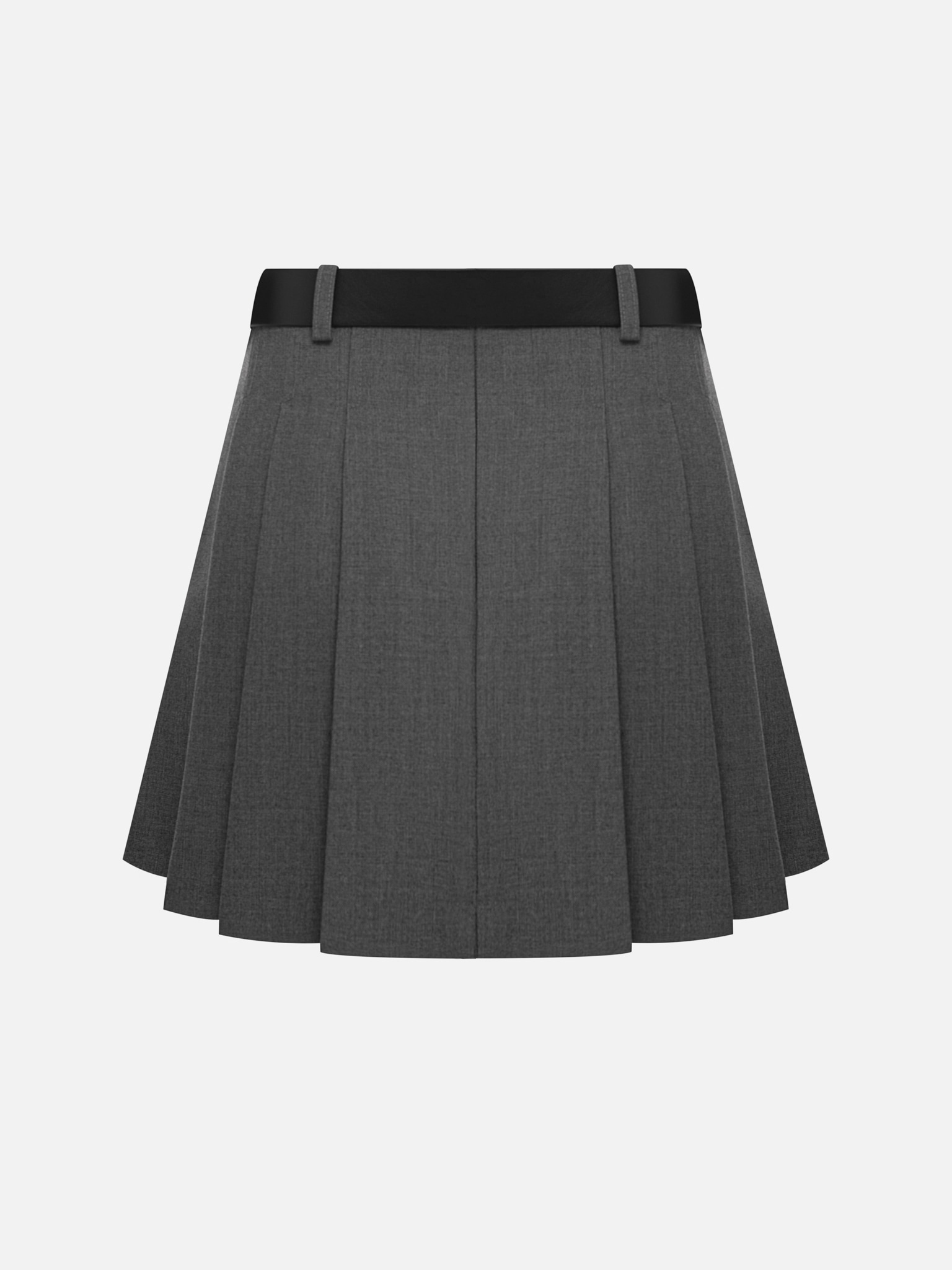 Mini skirt with large pleats on the sides and a belt