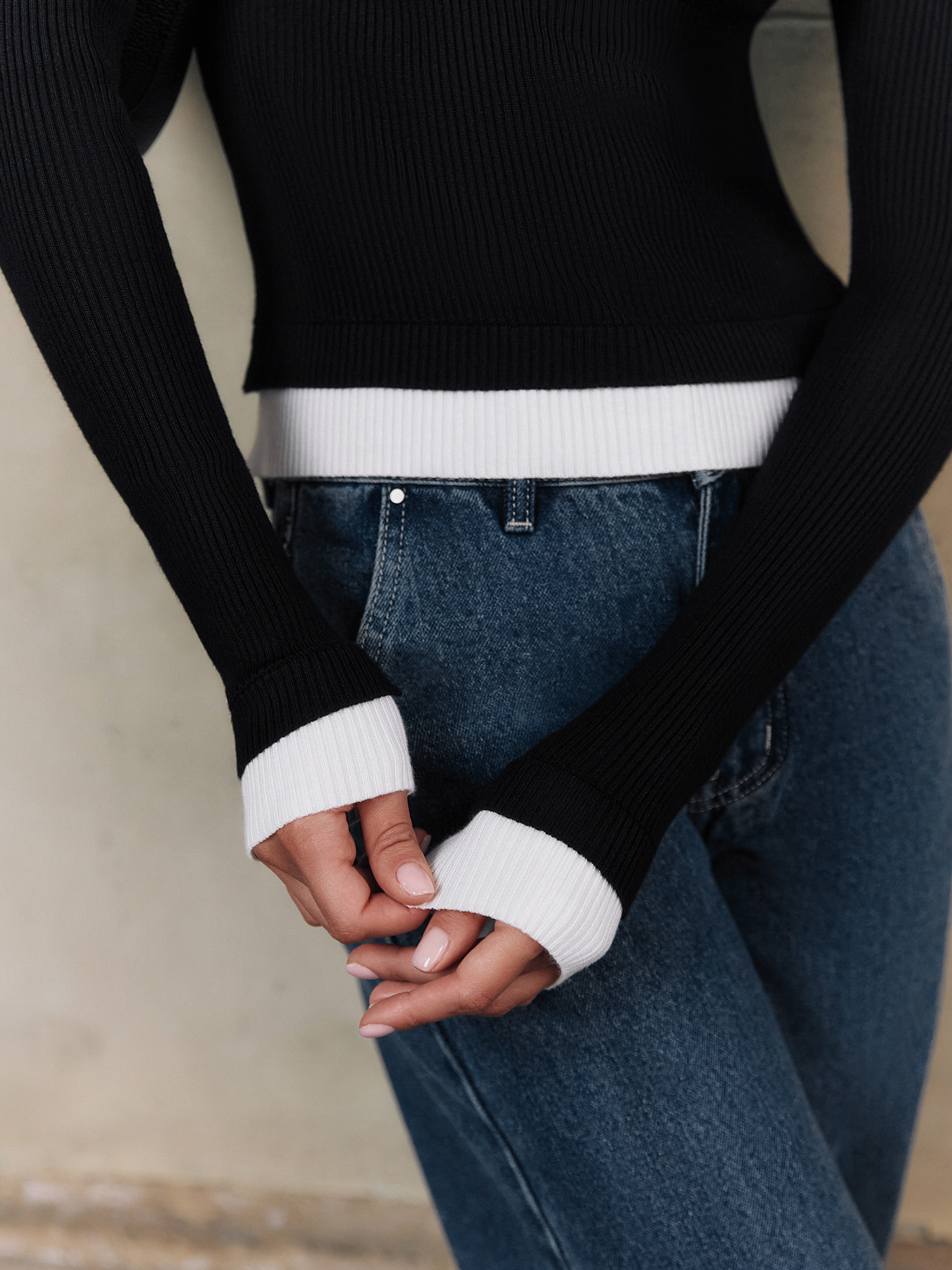 Rib-knit longsleeve with contrasting edges