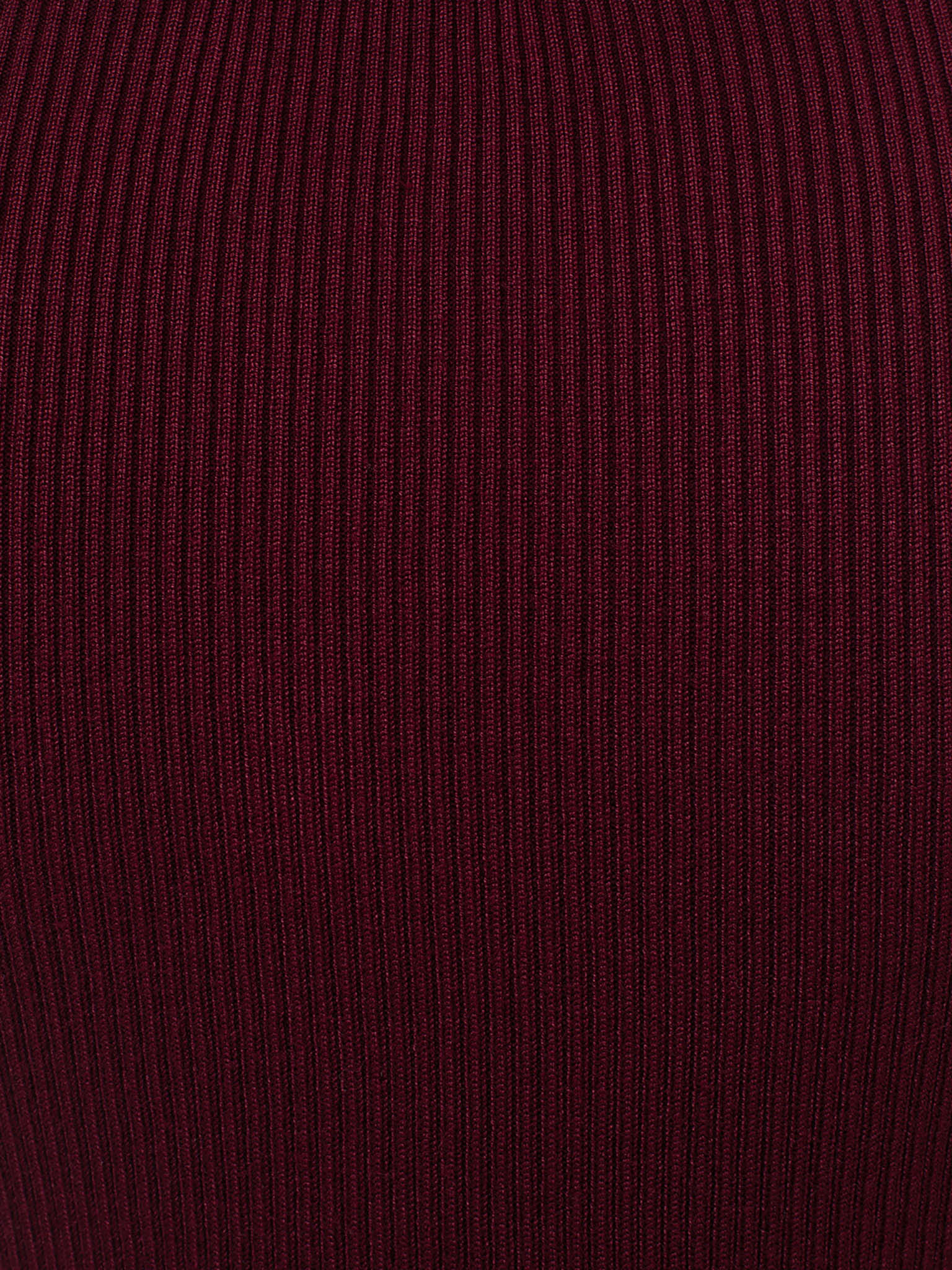 Rib-knit longsleeve with contrasting edges