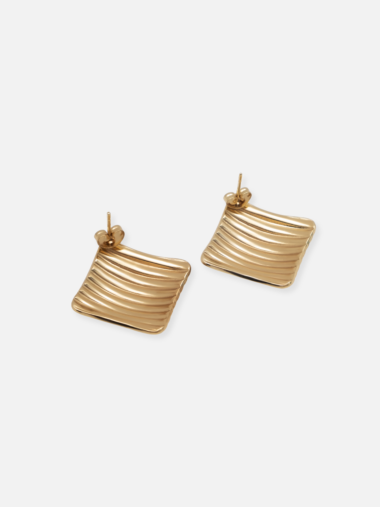 Ribbed square earrings