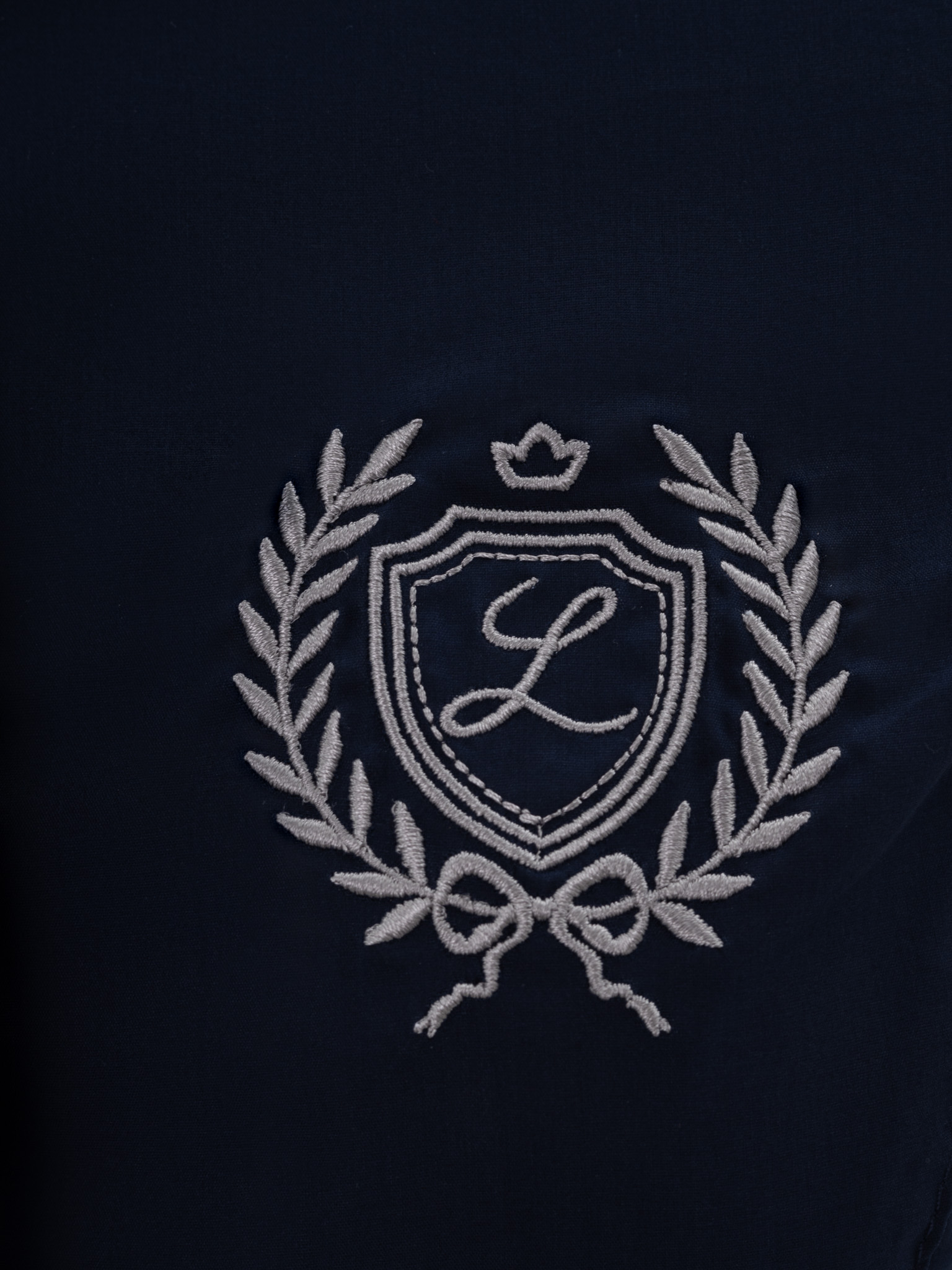 Fitted shirt with embroidered monogram and tie