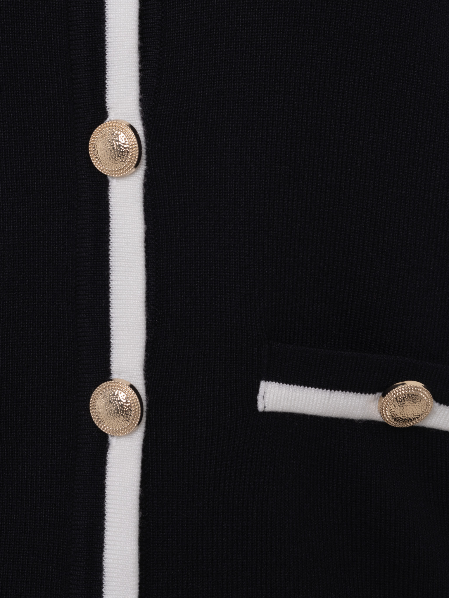 Knitted cardigan with contrasting details