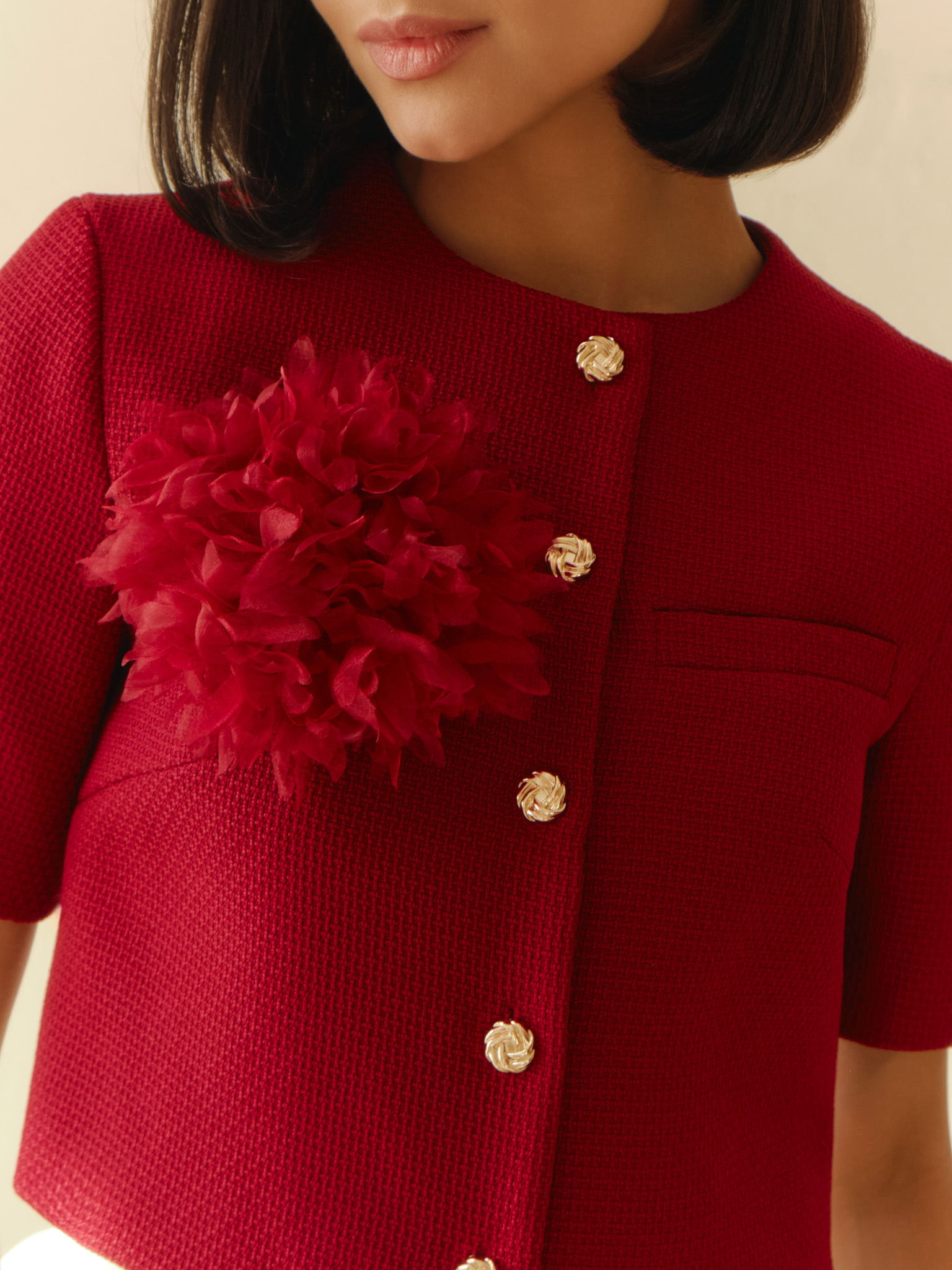 Guipure flower brooch